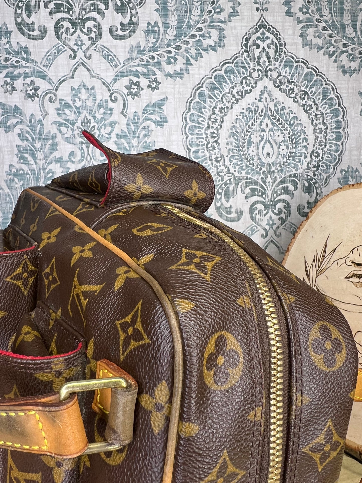 Louis Vuitton Excentri Cite Handbag