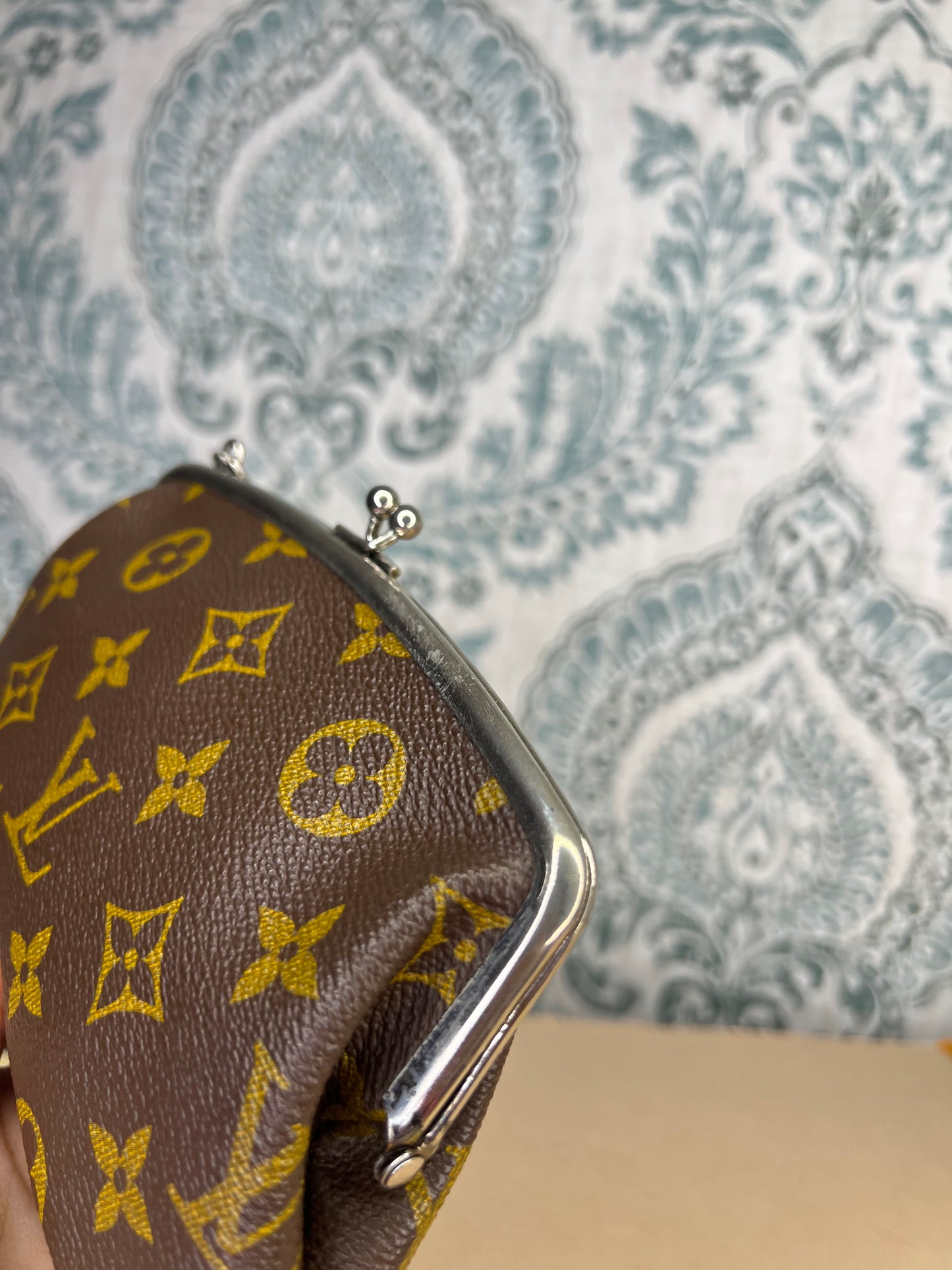 Louis Vuitton Kisslock Wristlet