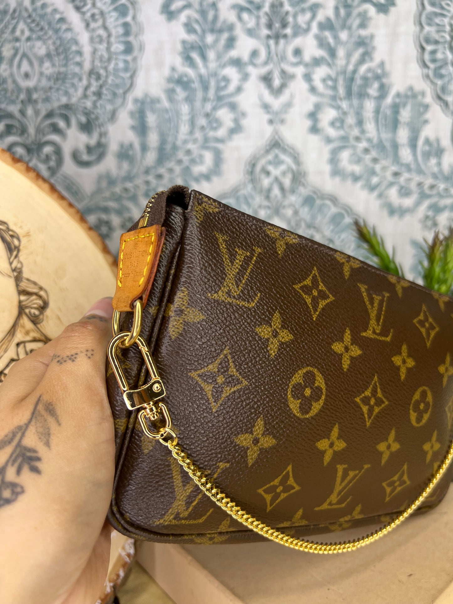 Pochette Accessories