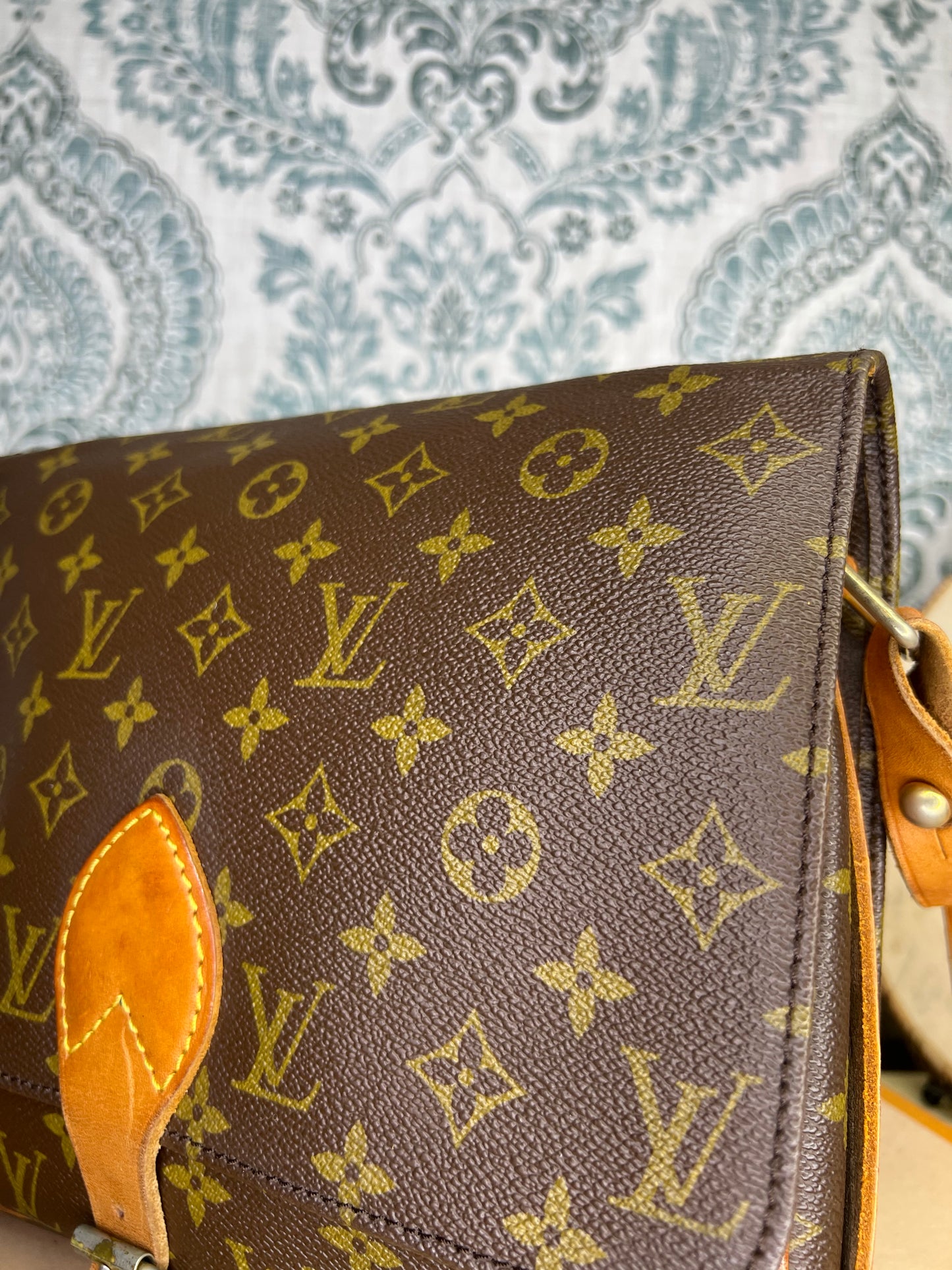 Louis Vuitton Cartouchiere GM