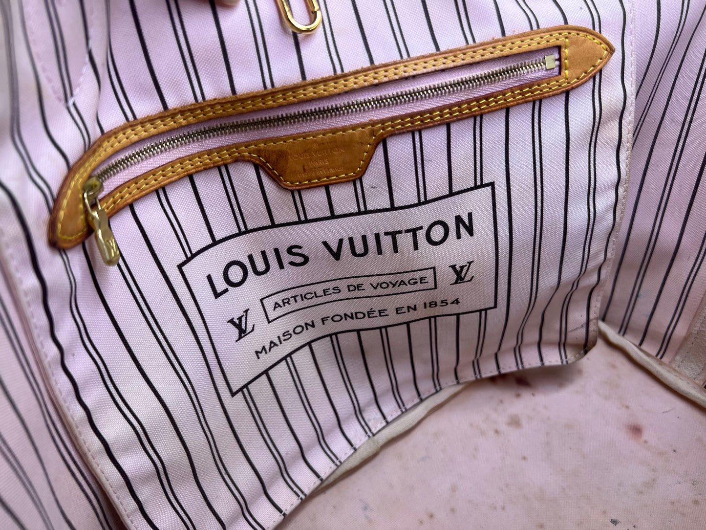 Louis Vuitton Neverfull MM Rose Ballerine