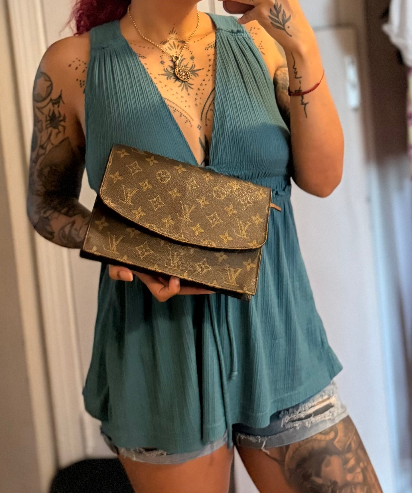 Louis Vuitton Pochette Rabat Clutch 23