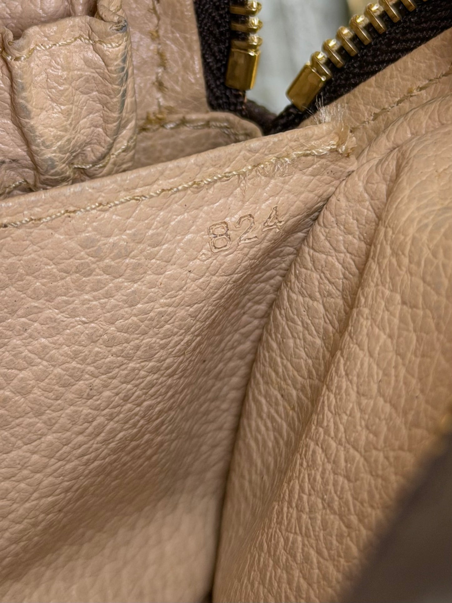 Louis Vuitton Trousse 18