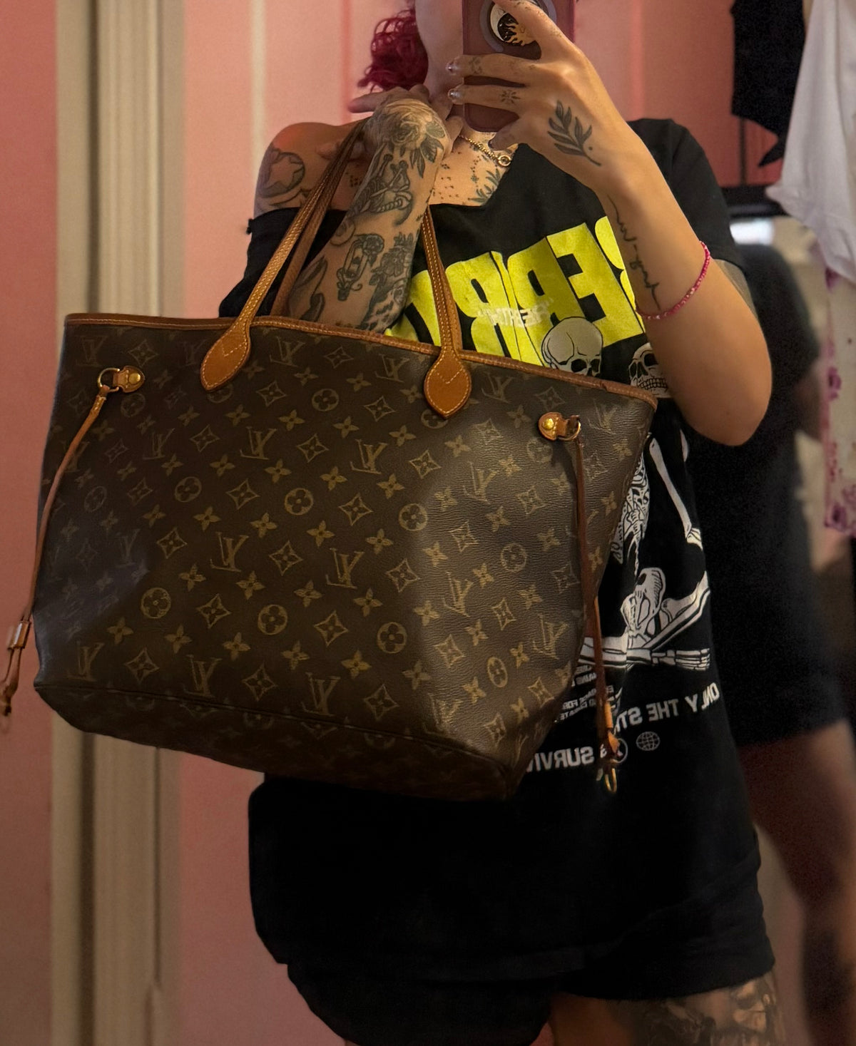 Louis Vuitton Neverfull MM Fuschia