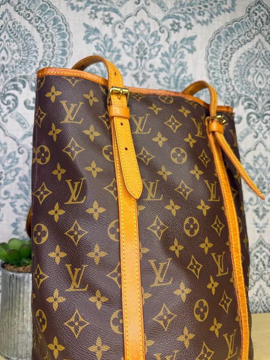 Louis Vuitton Bucket GM #1