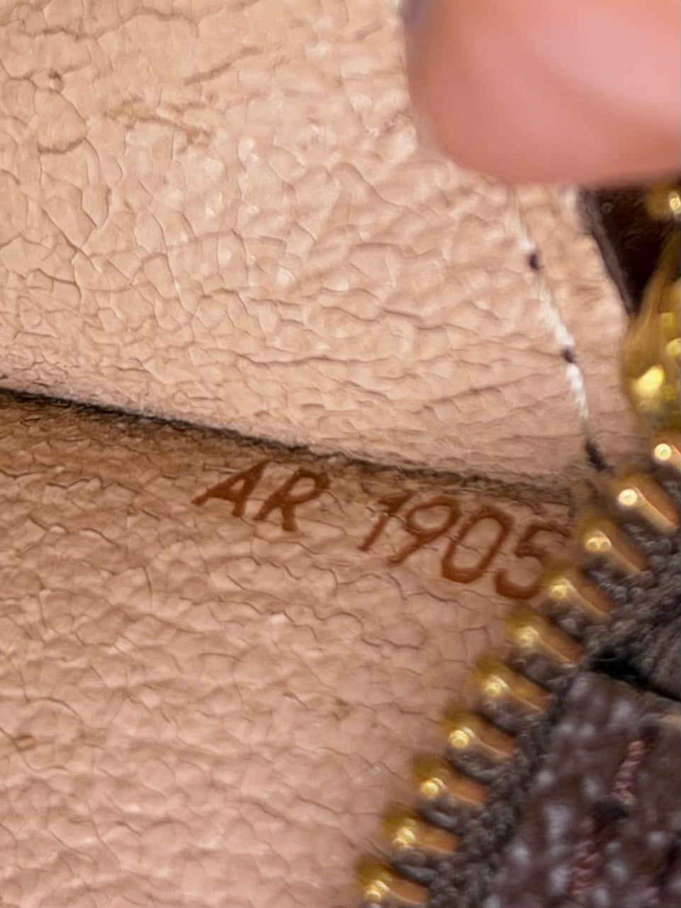 Louis Vuitton Monogram Bucket GM Pochette