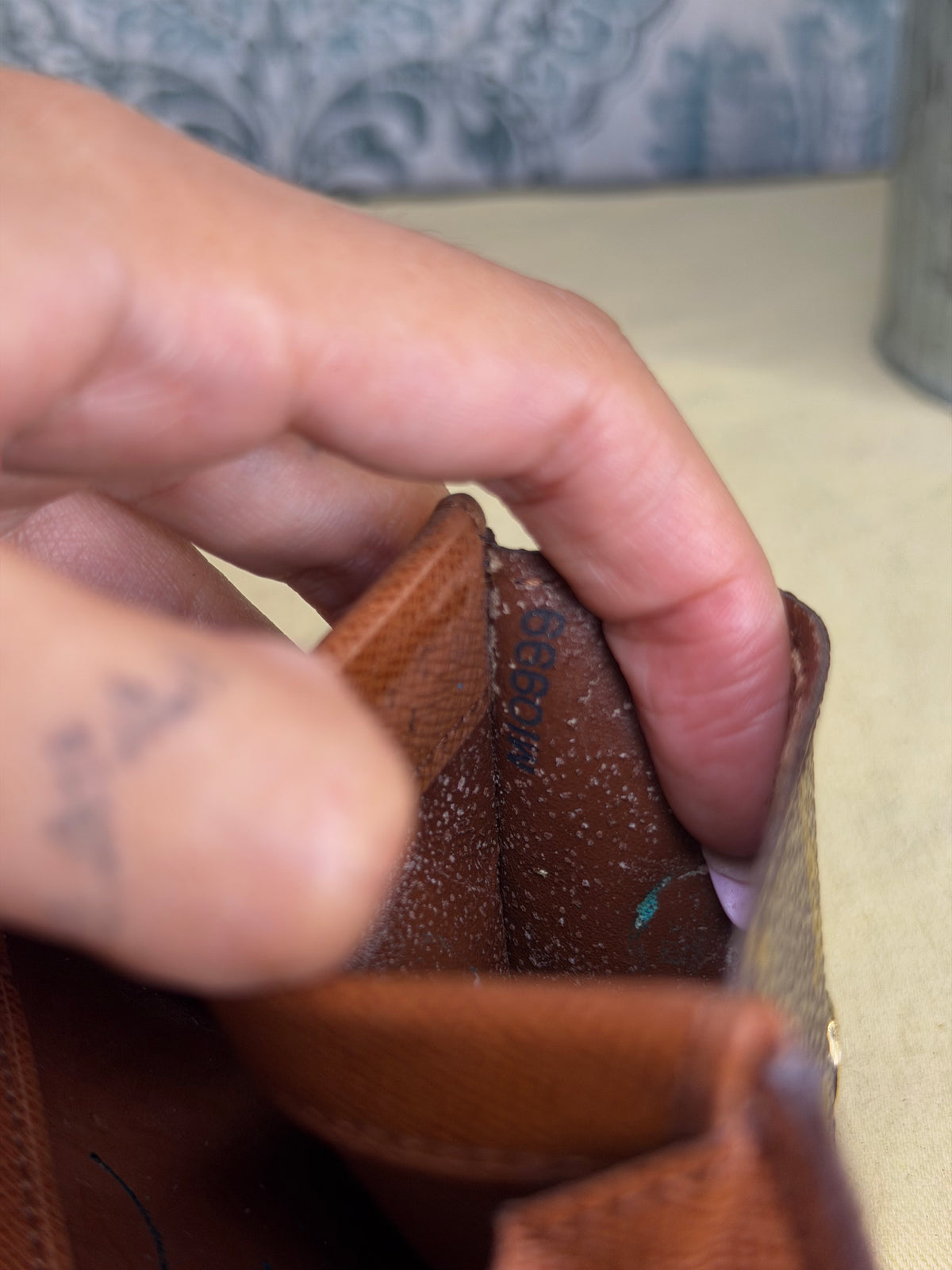 Louis Vuitton Porte Monnaie Plat Monogram Card Case