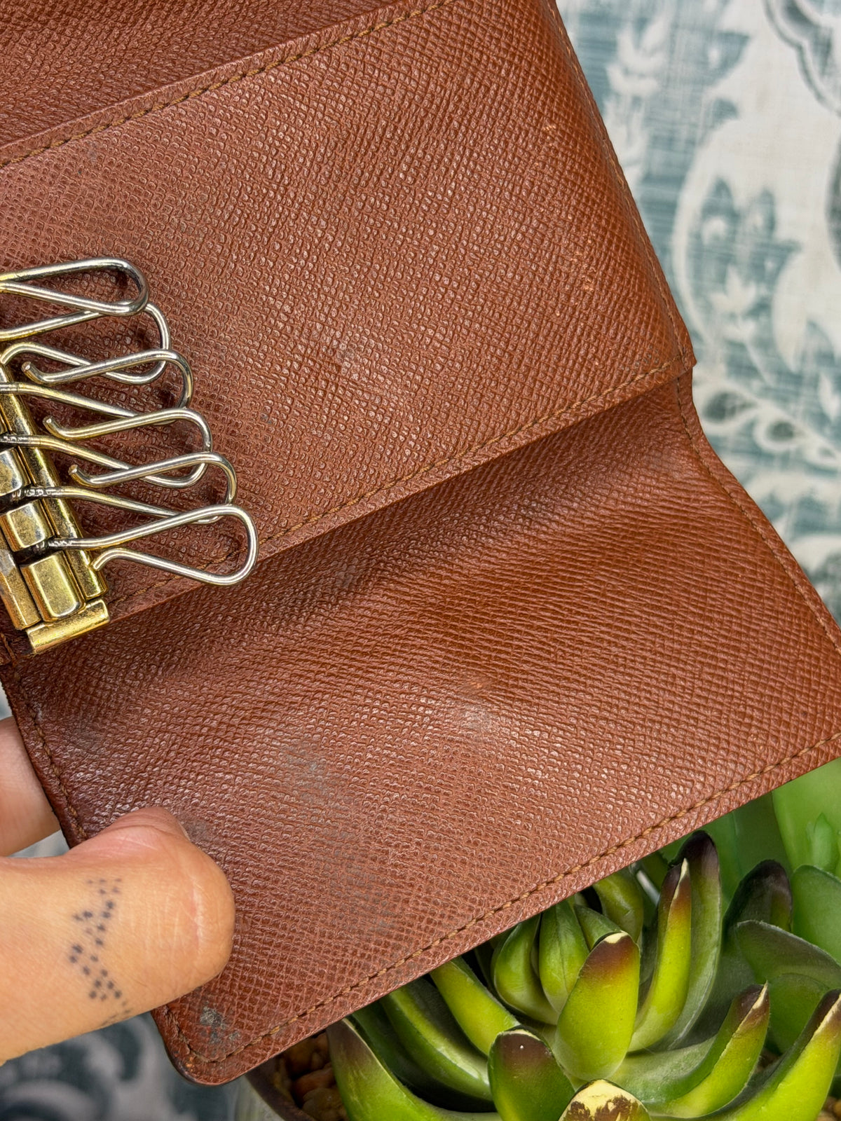 Louis Vuitton Monogram 6 Key Holder
