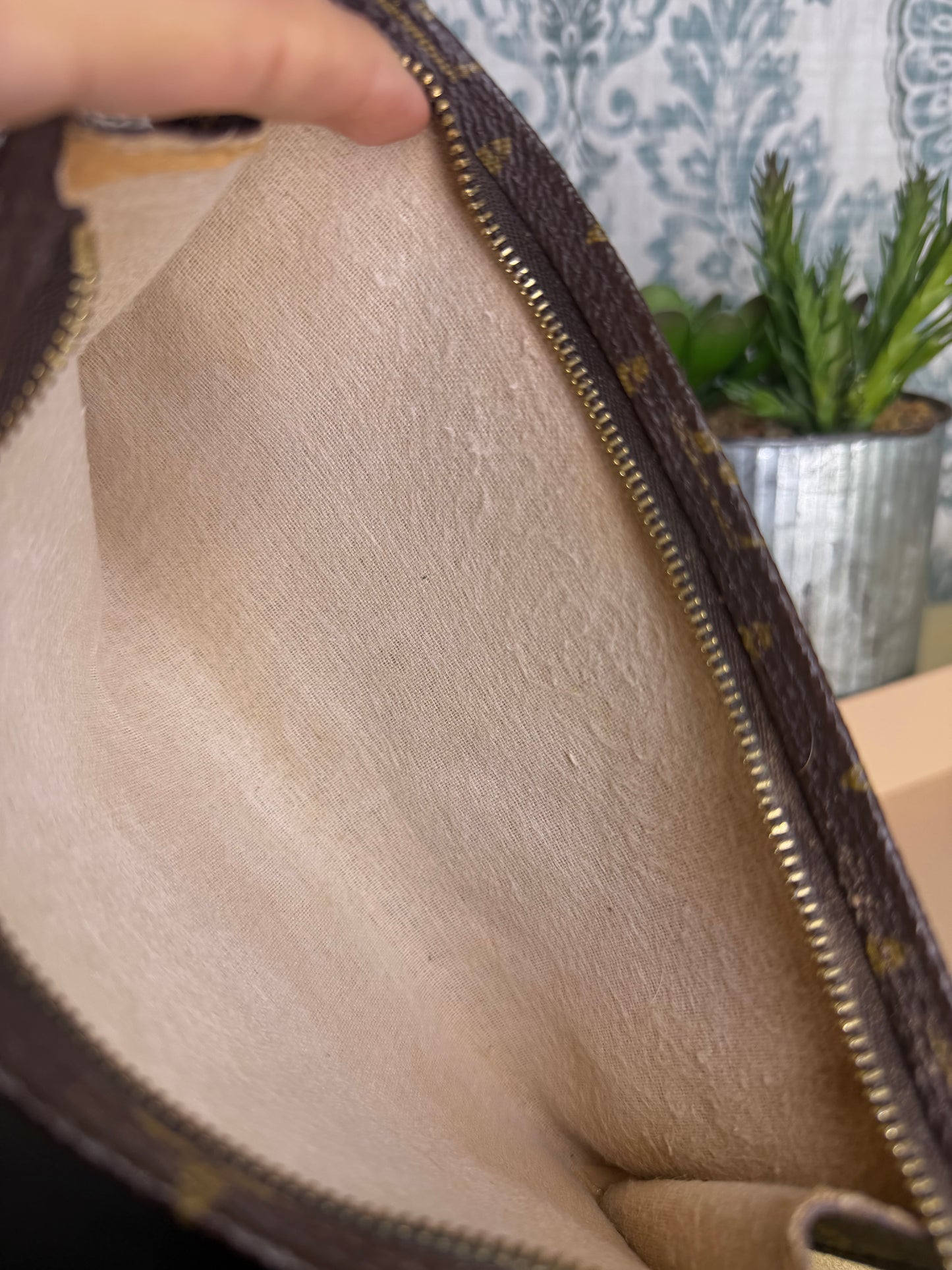 Louis Vuitton Bucket GM Pochette #2
