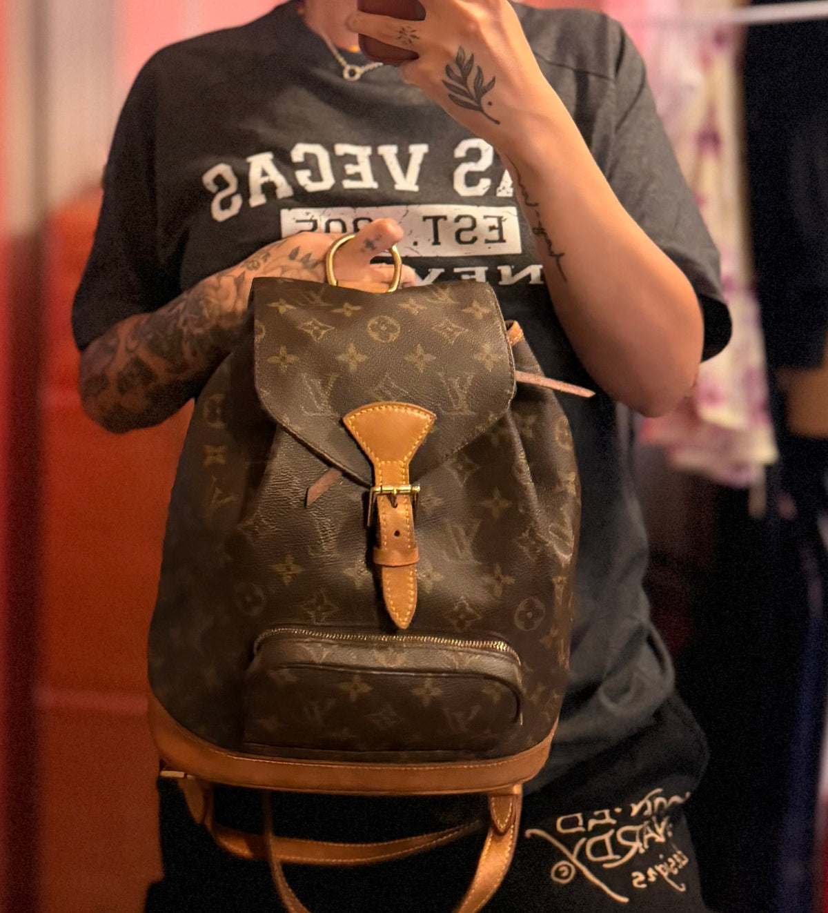 Louis Vuitton Montsouris MM