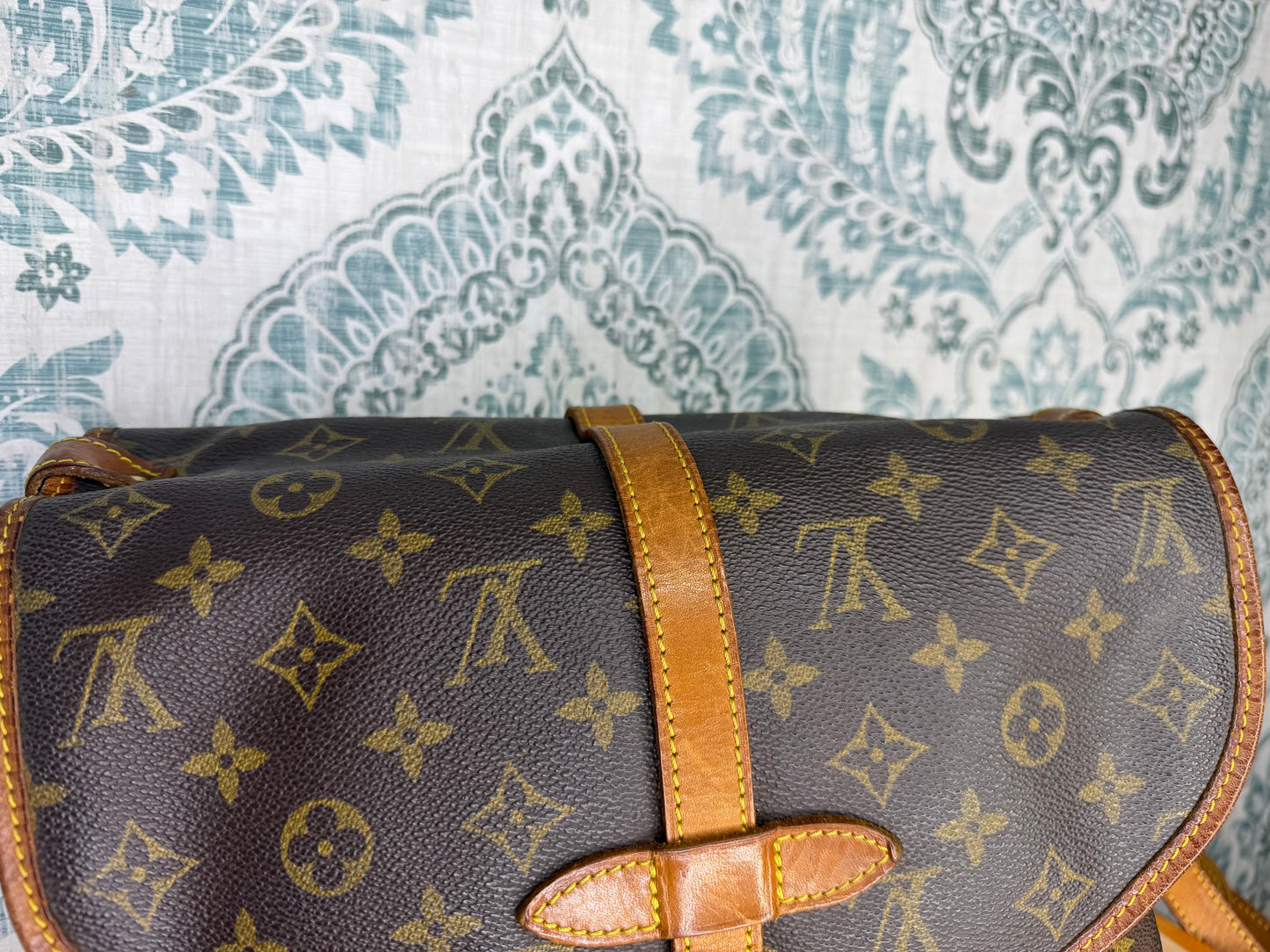 Louis Vuitton Saumur 30