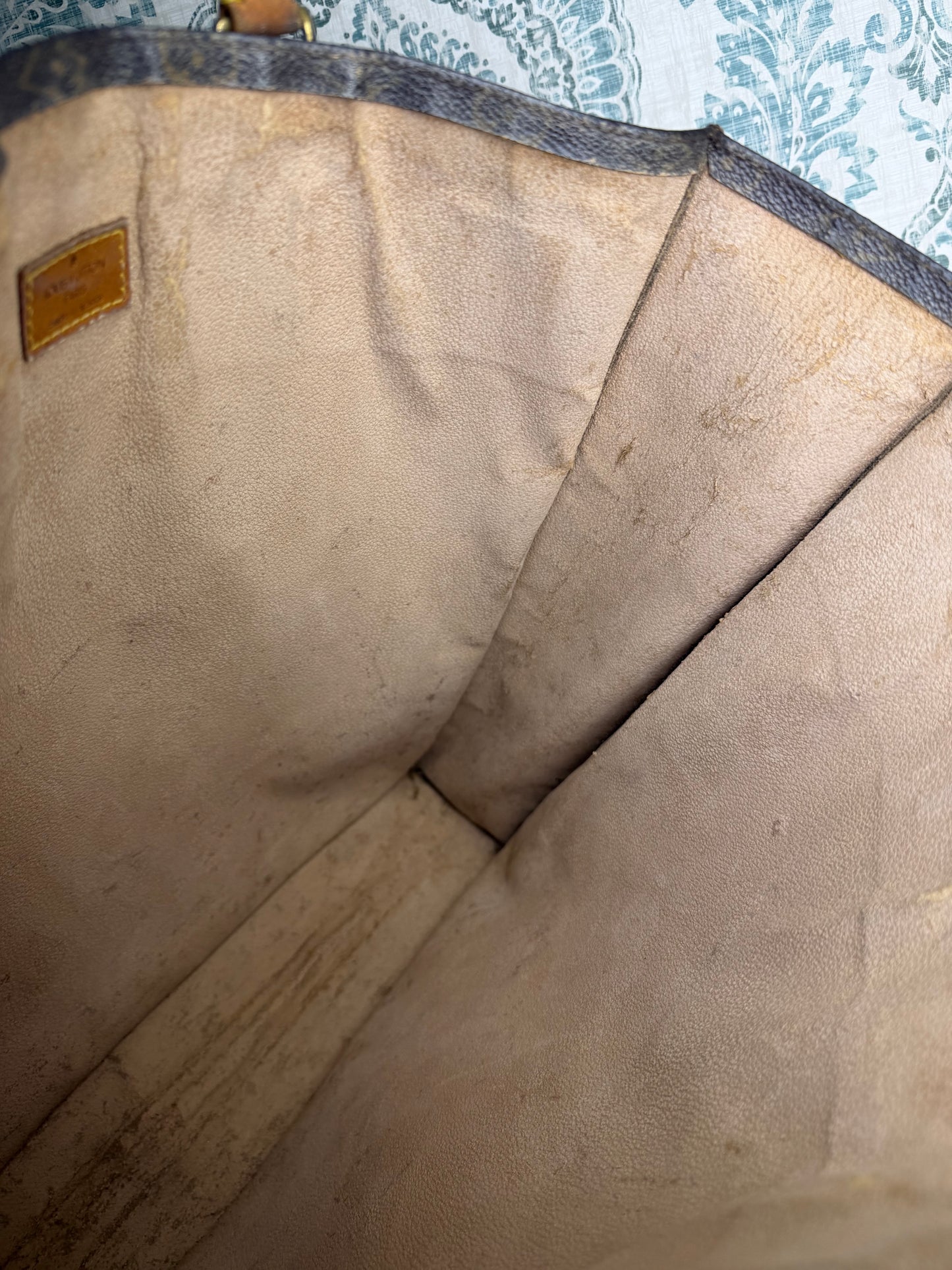 Louis Vuitton Sac Plat