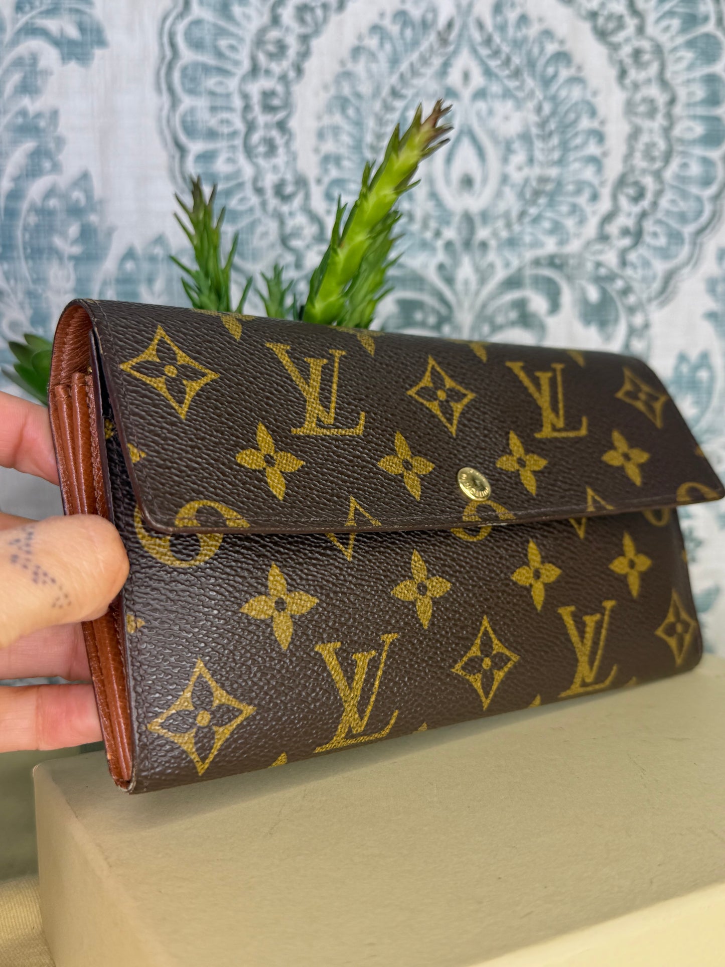 Louis Vuitton Sarah Wallet
