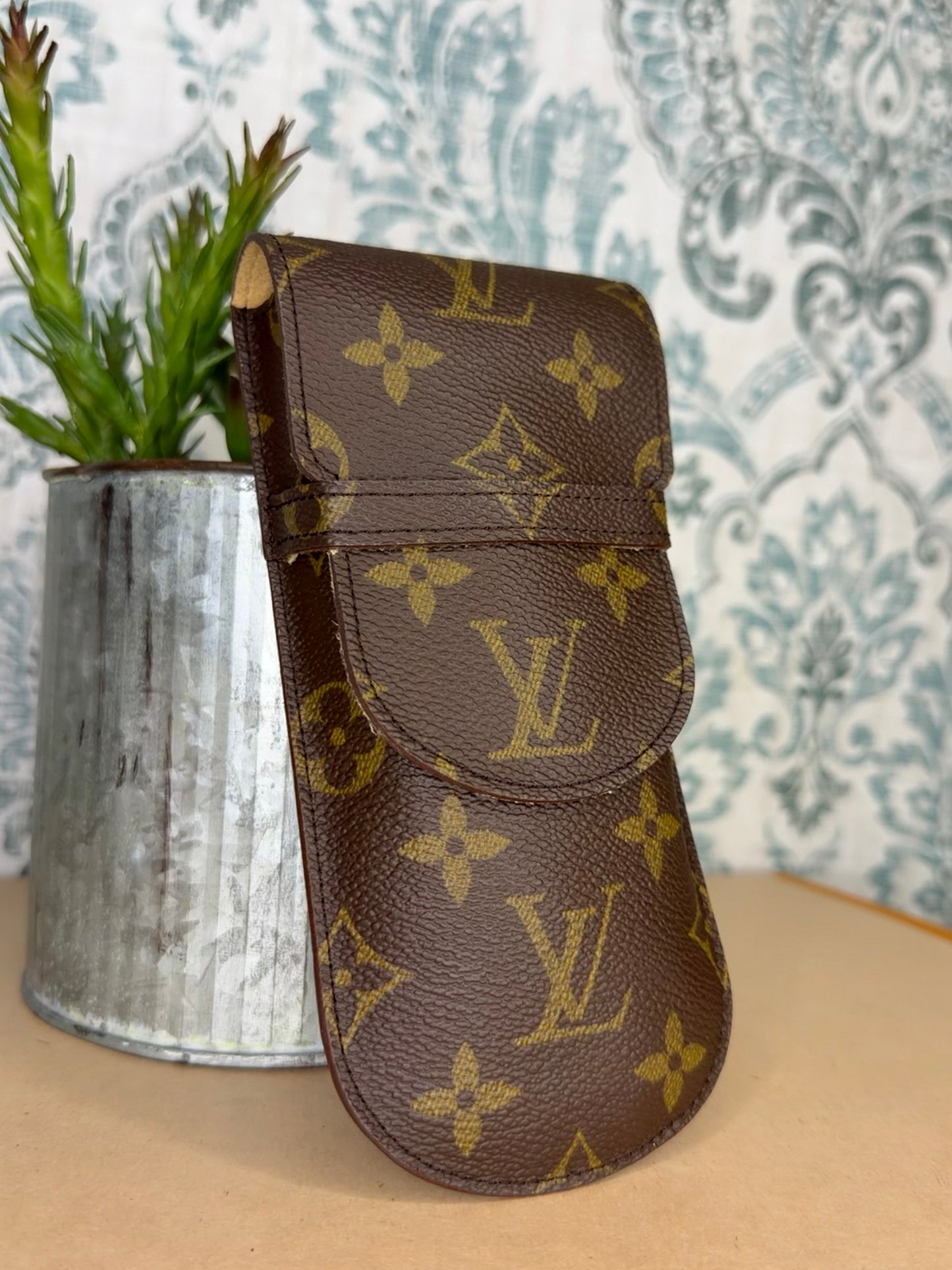 Louis Vuitton Etui Lunette Rabat Glasses Case