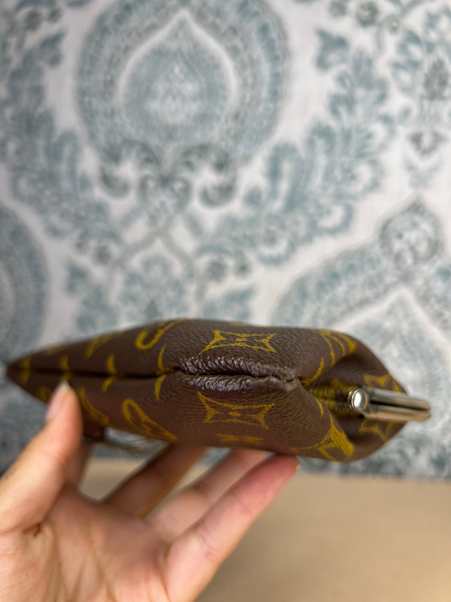Louis Vuitton Kisslock Wristlet