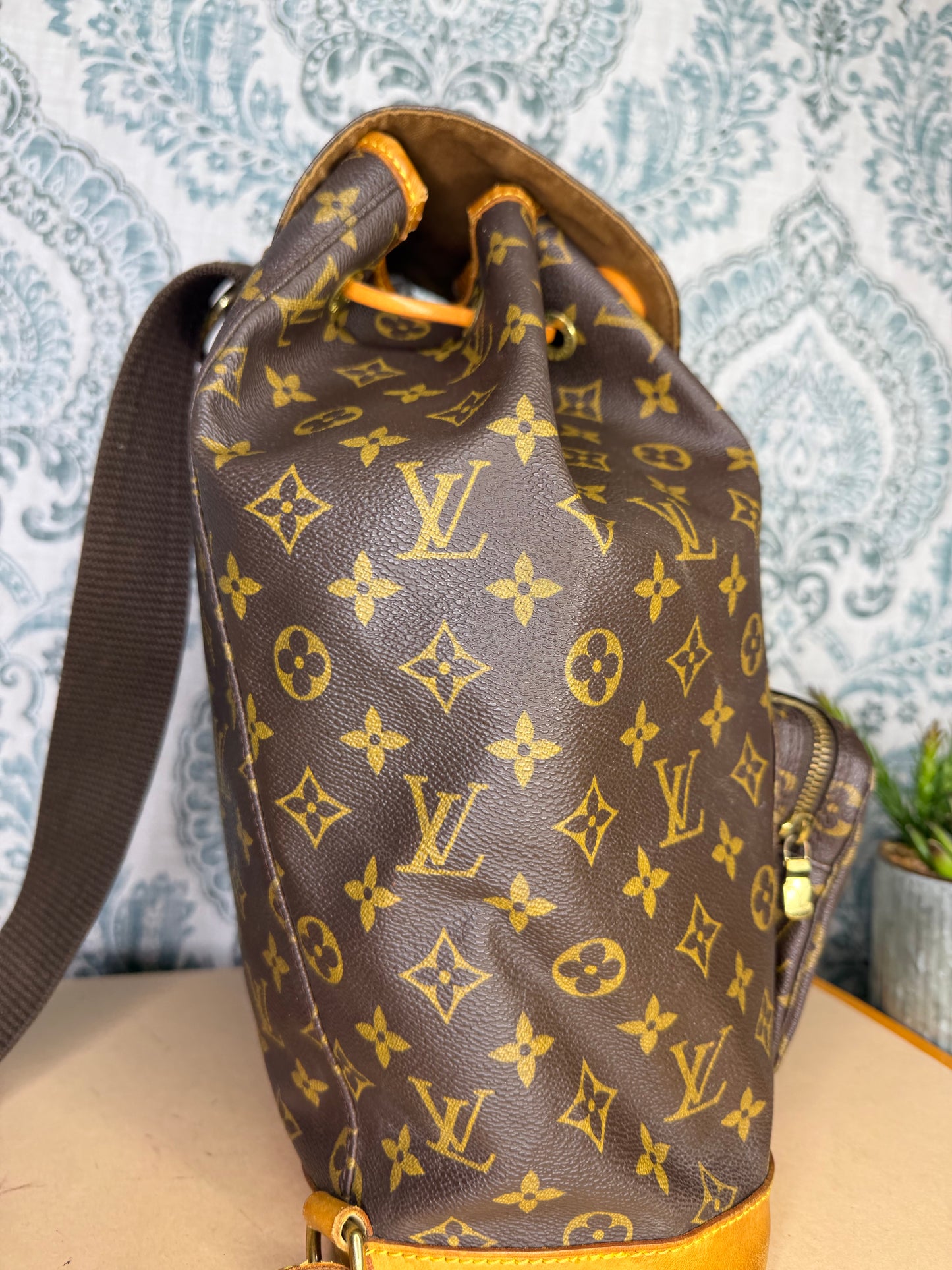 Louis Vuitton Montsouris GM
