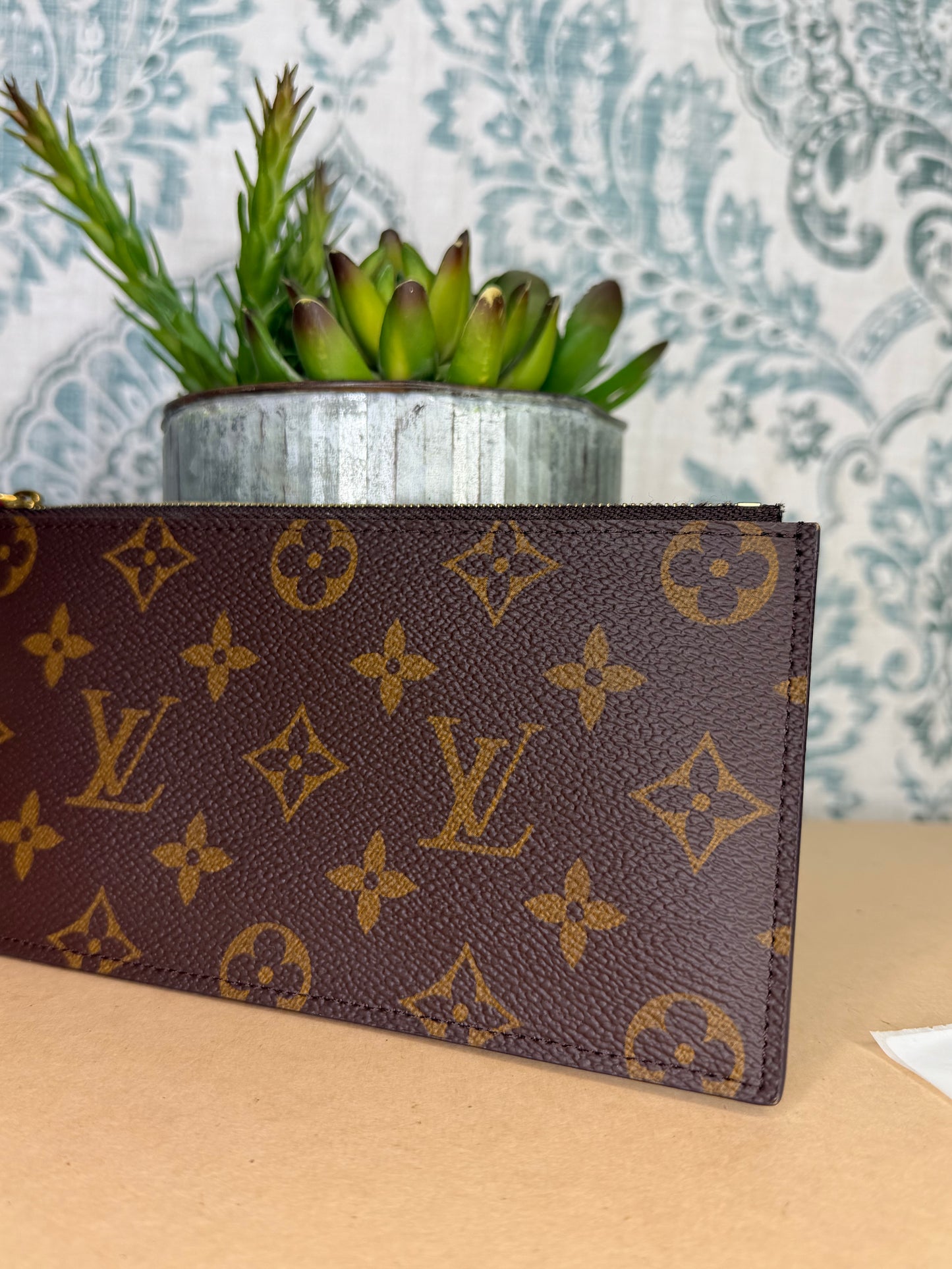 Louis Vuitton Felicie Zip Insert Fuschia