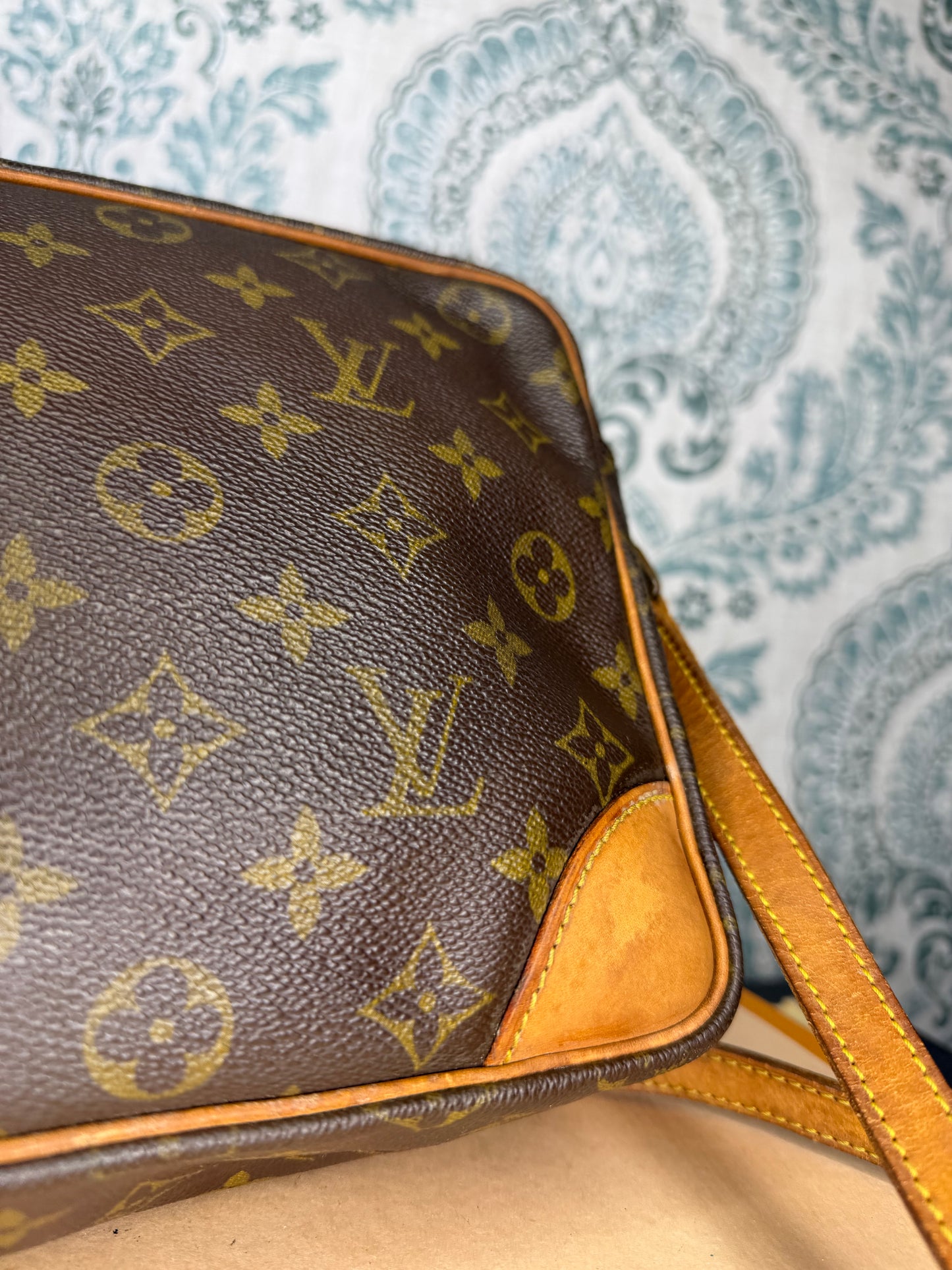 Louis Vuitton Trocadero 30