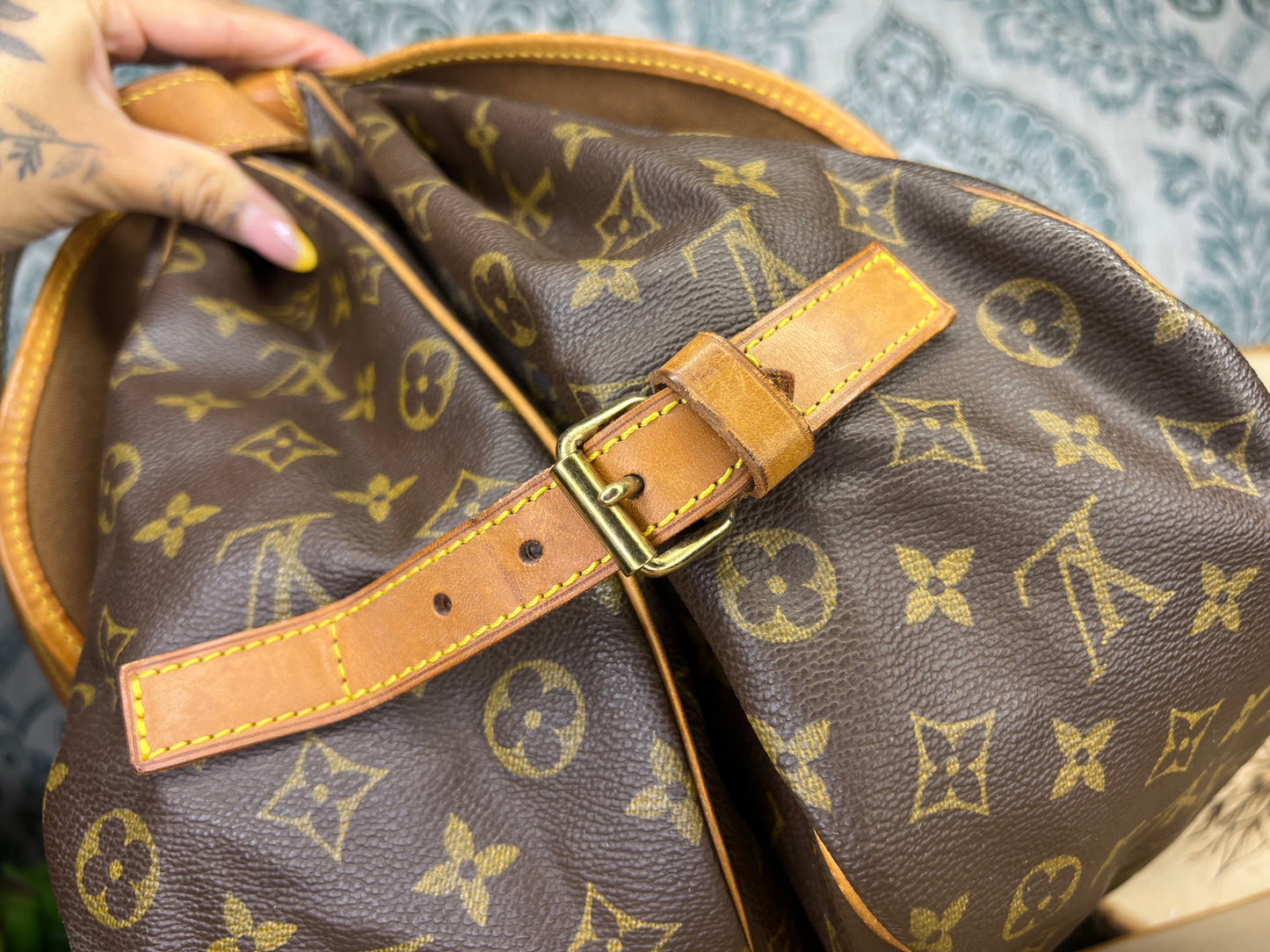 Louis Vuitton Saumur 35