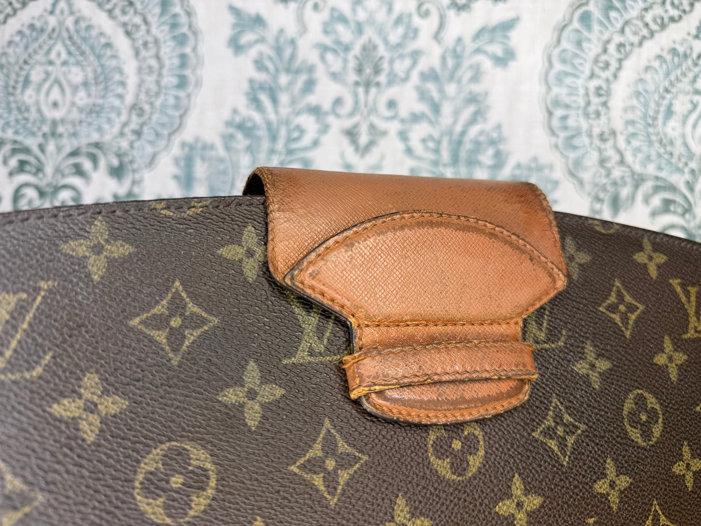 Louis Vuitton Courcelles