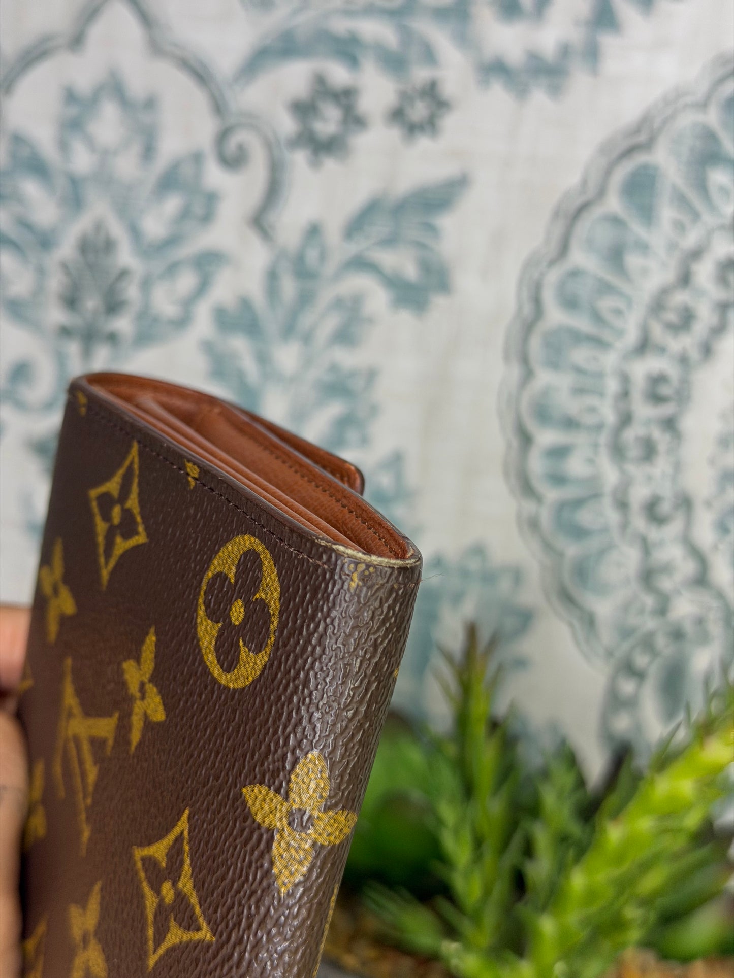 Louis Vuitton Sarah Wallet