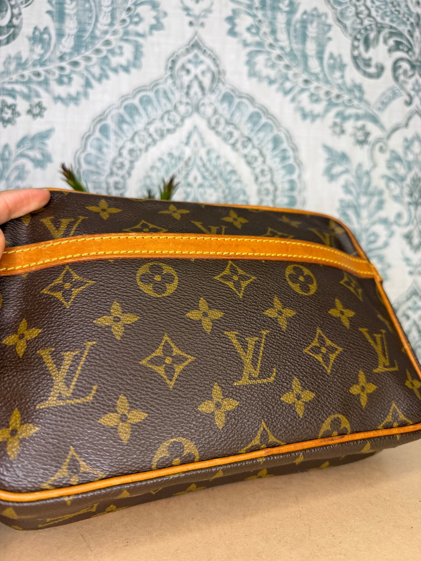 Louis Vuitton Compiegne 23
