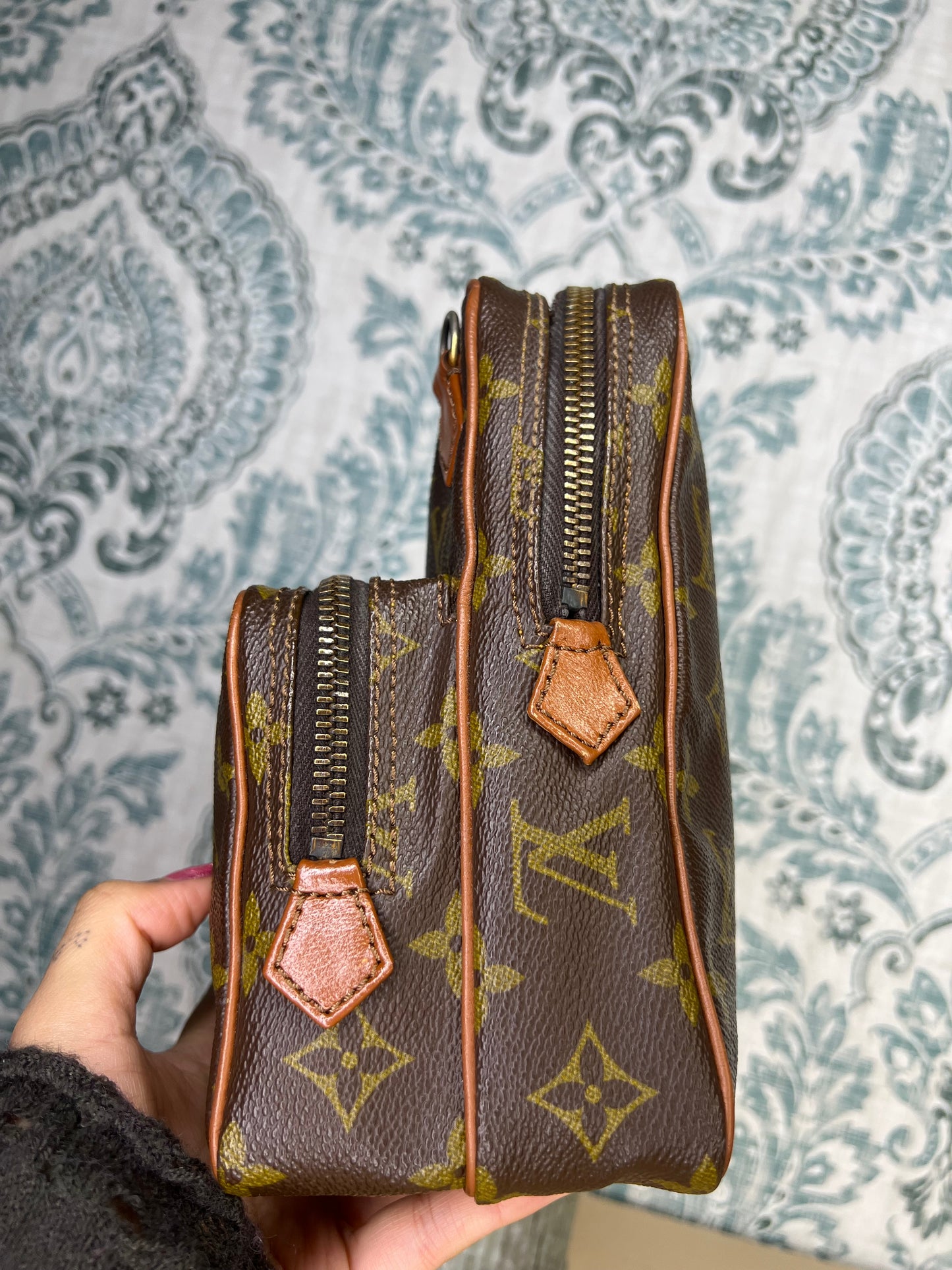 Louis Vuitton Vintage Amazon (project)