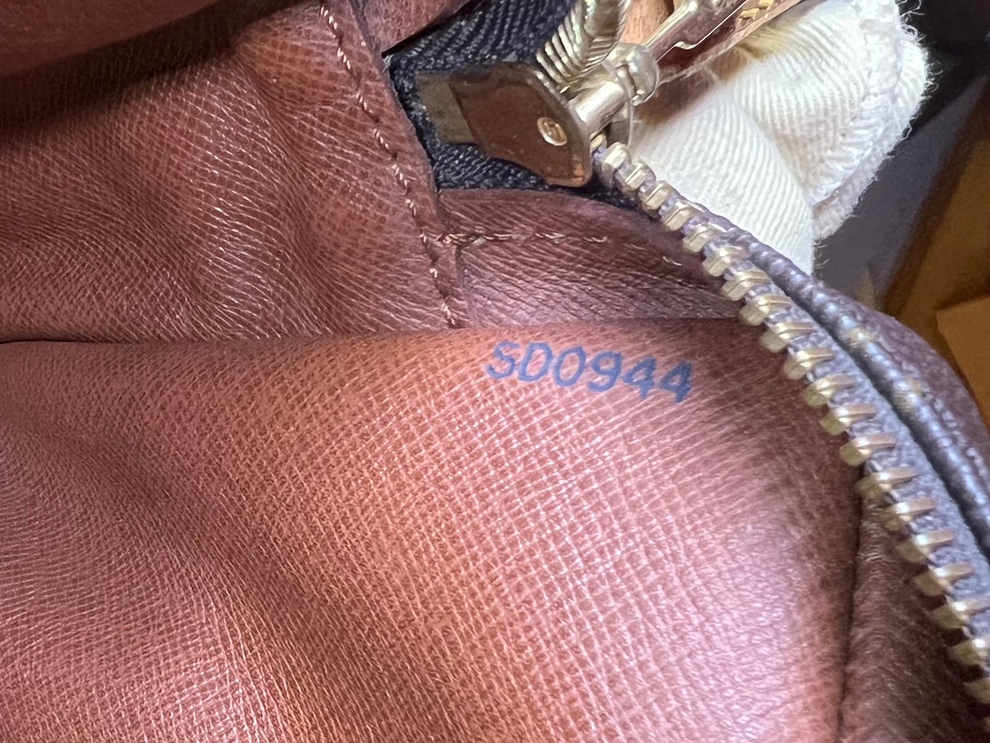 Louis Vuitton Jeune Fille MM