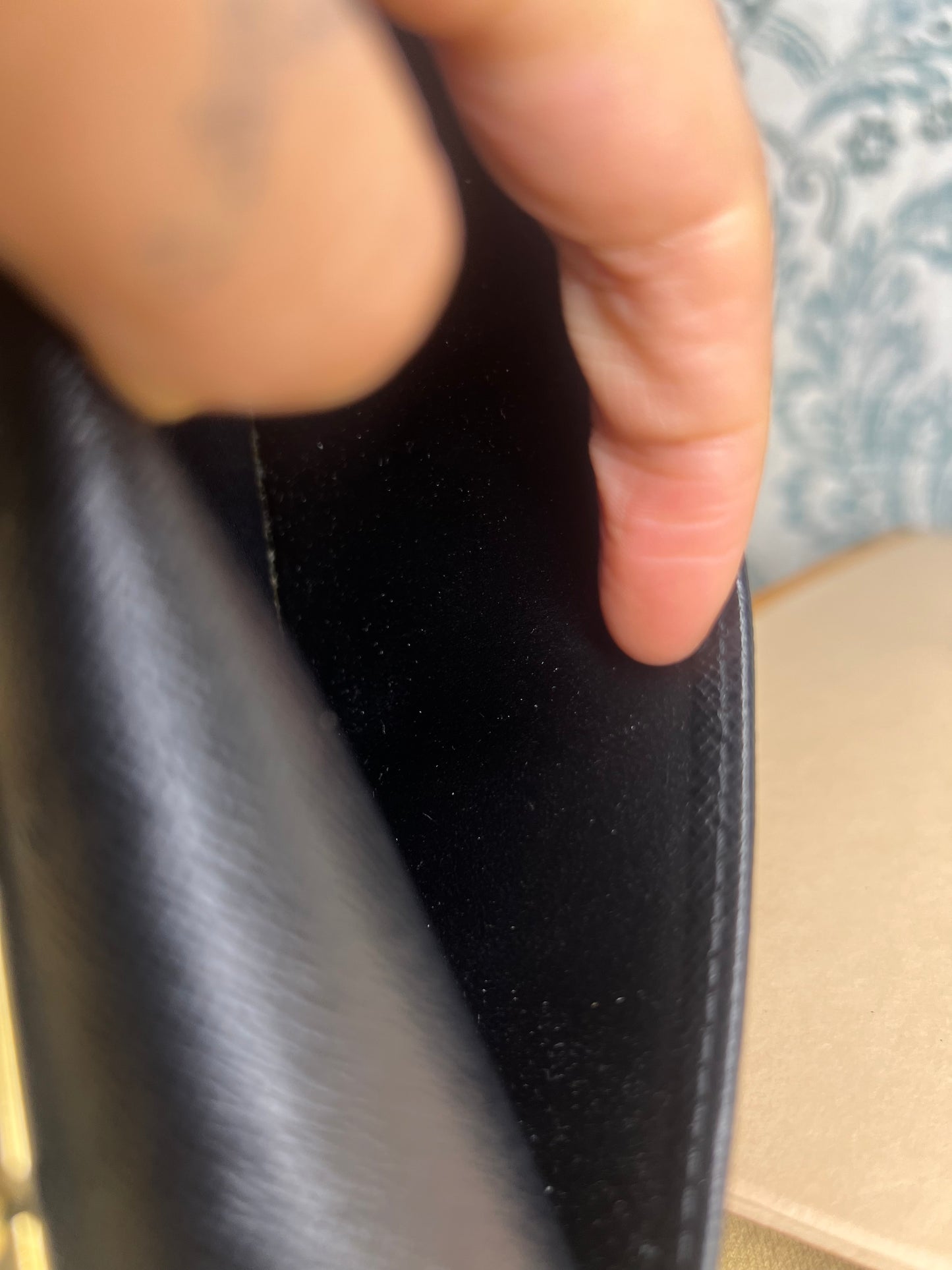 Louis Vuitton Black Epi Agenda PM