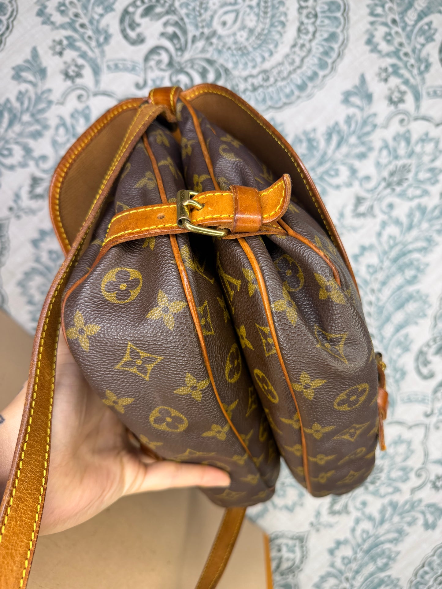 Louis Vuitton Saumur 30