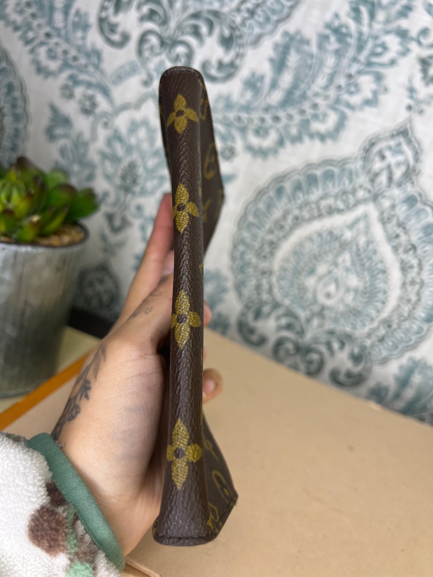 Louis Vuitton Bucket Pouch PM (damaged)