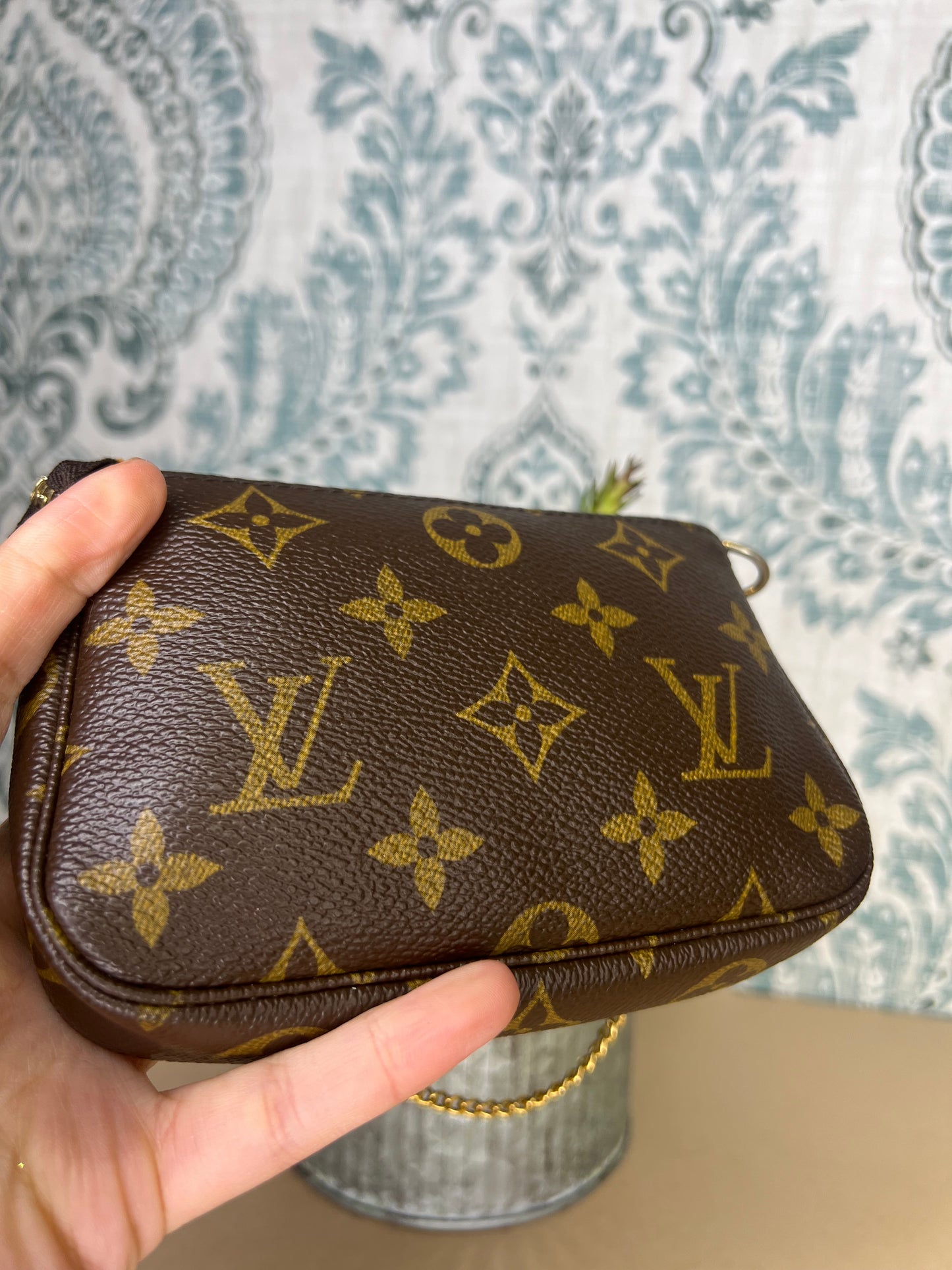Louis Vuitton Mini Pochette