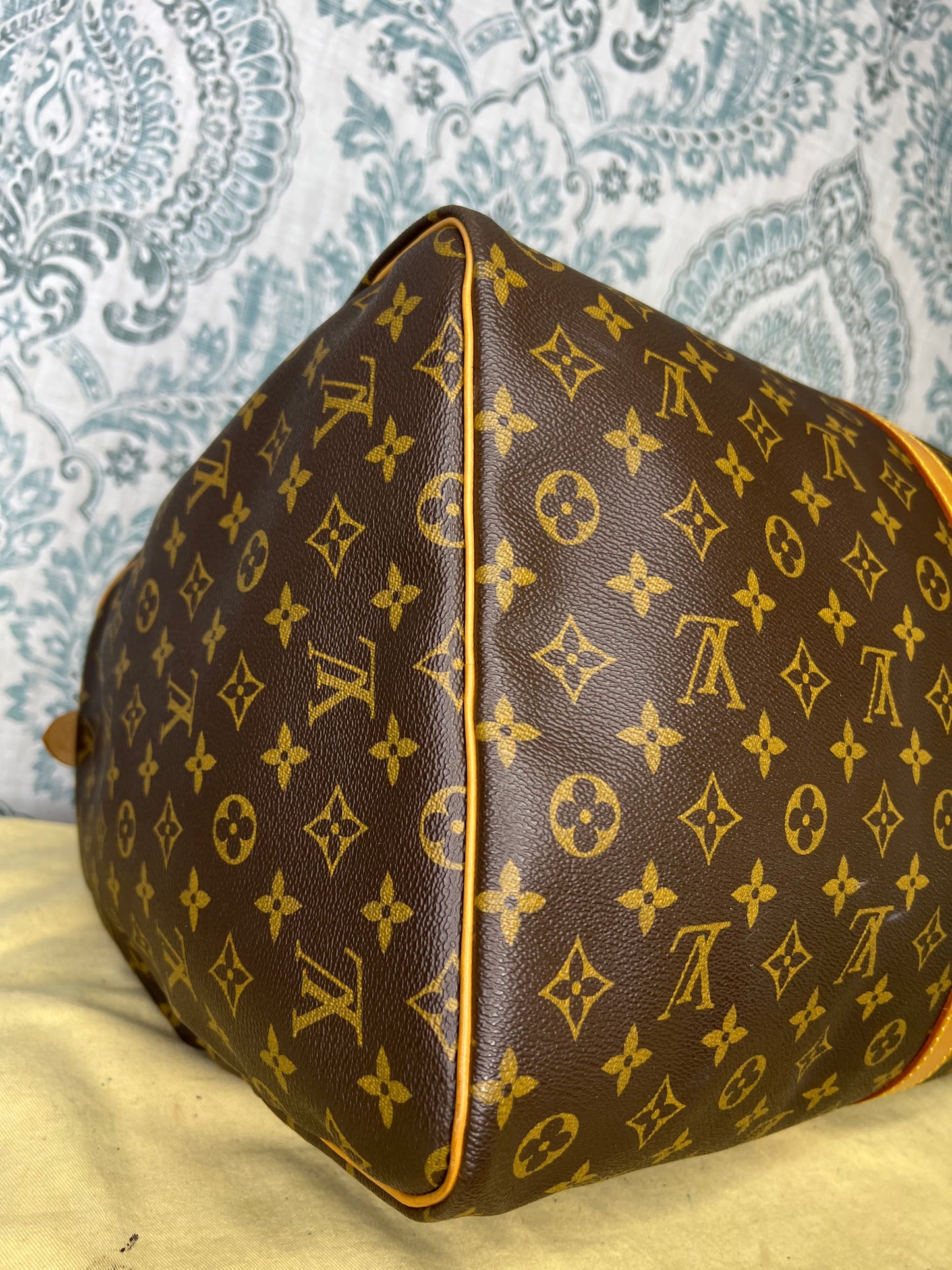 Louis Vuitton Keepall 60