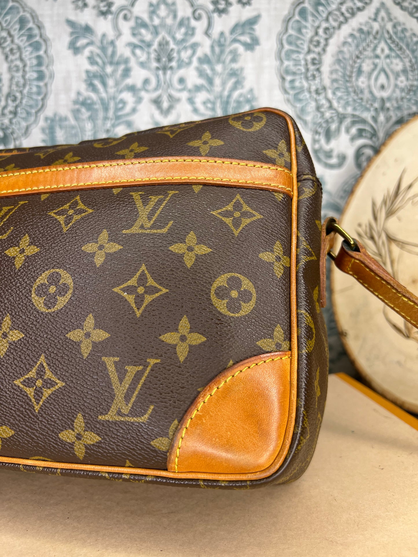 Louis Vuitton Trocadero 30