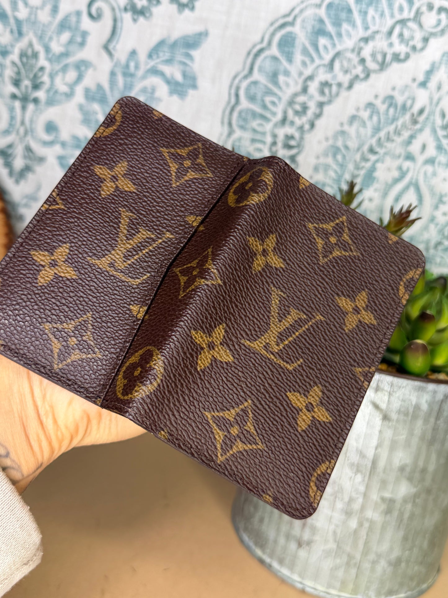Louis Vuitton Monogram Card Holder / Pocket Organizer