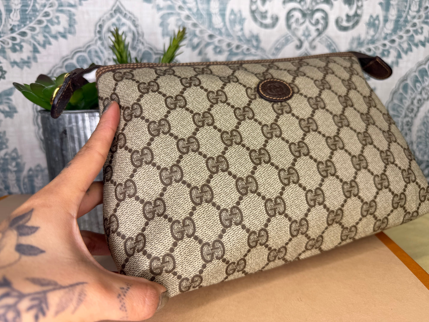 Gucci Supreme Brown Vintage Clutch / Pouch