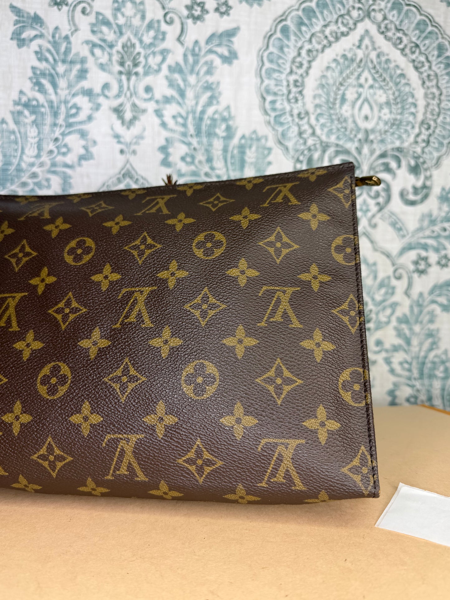Louis Vuitton Toiletry 26