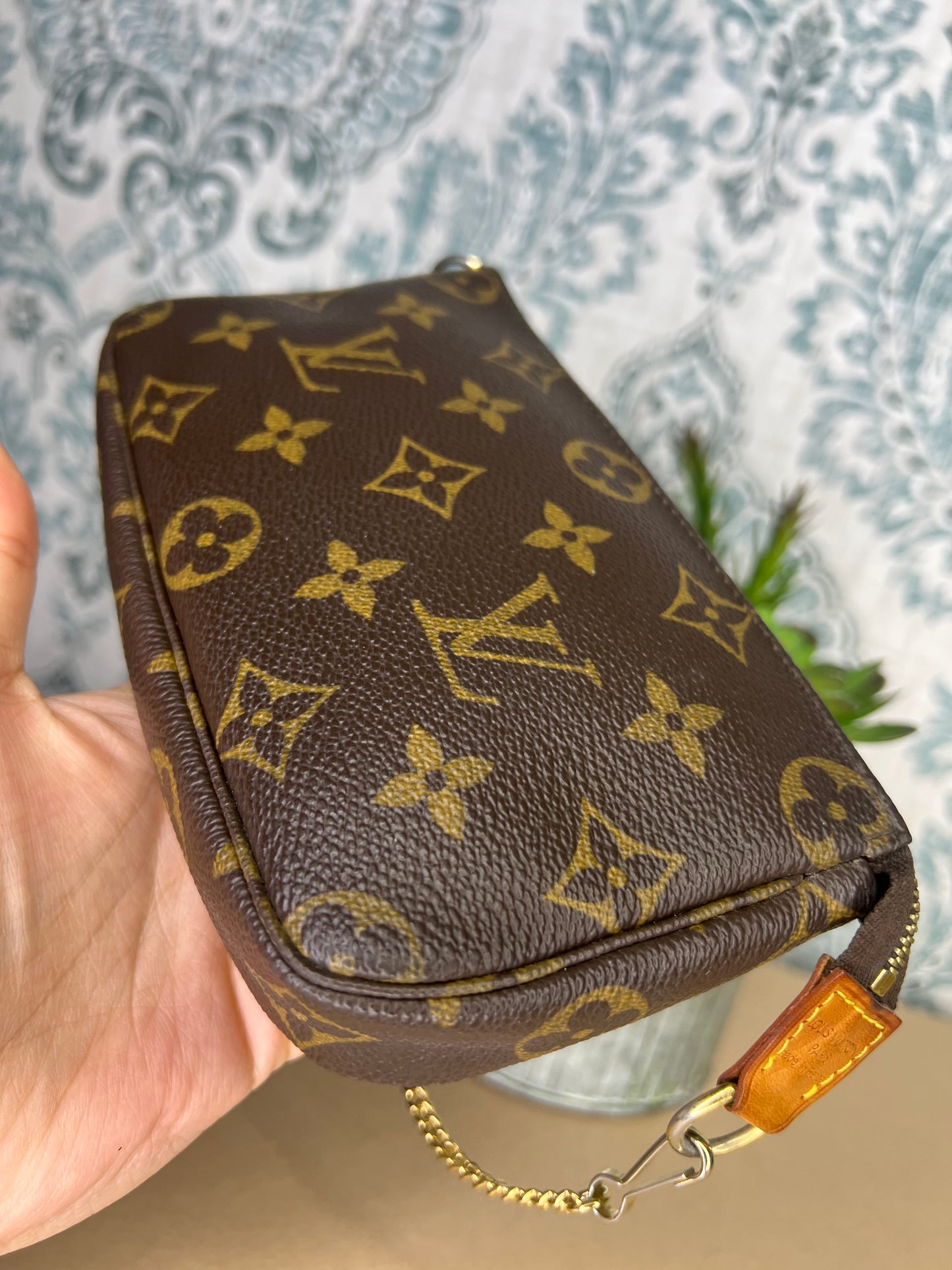 Louis Vuitton Monogram Bucket Pochette #1