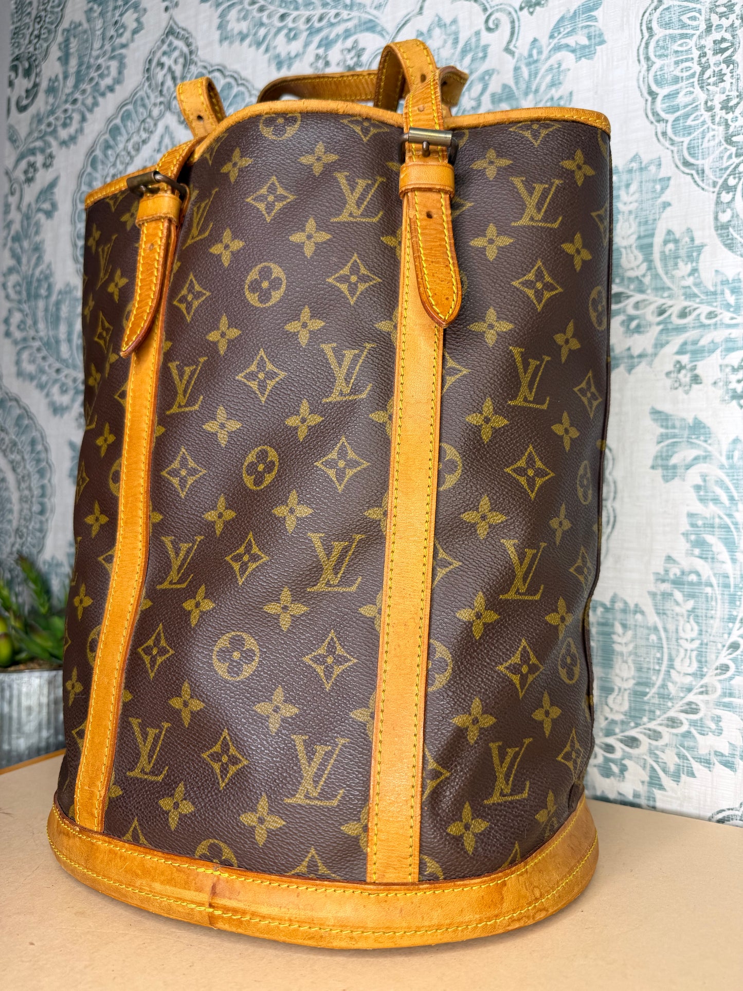 Louis Vuitton Bucket GM