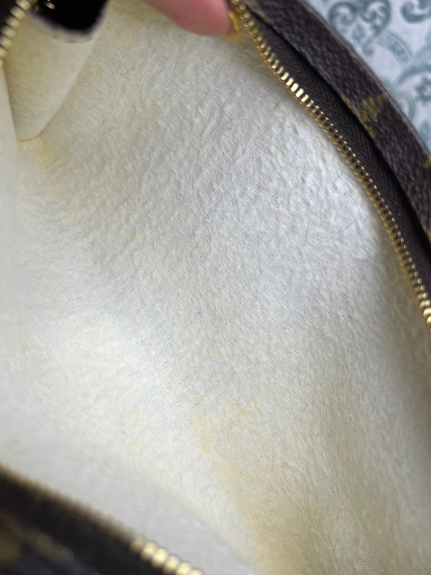 Louis Vuitton Bucket GM Pouch