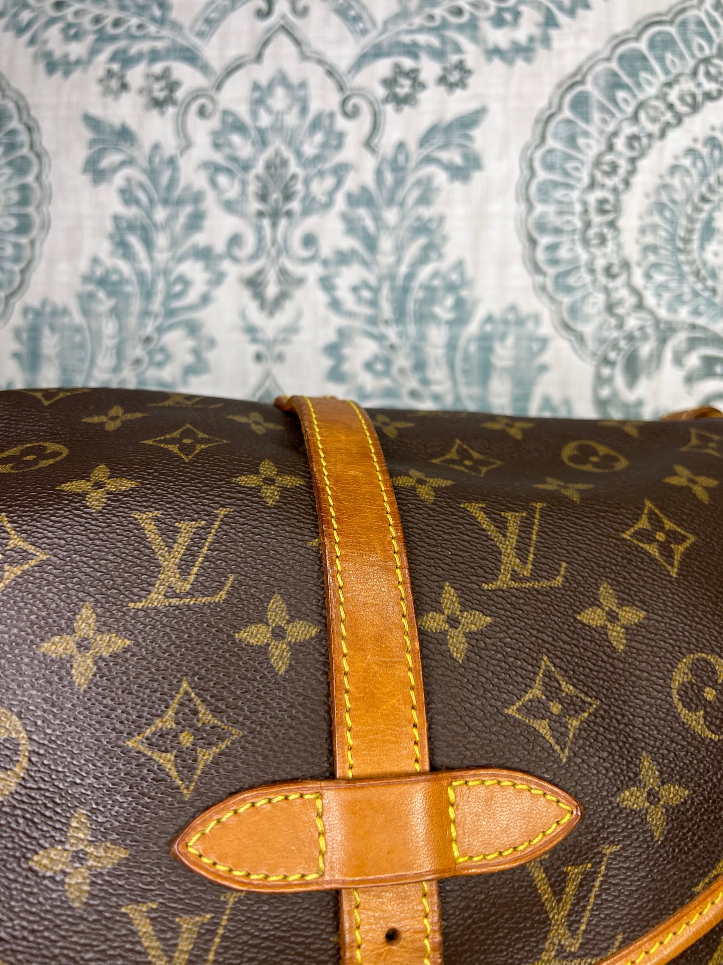 Louis Vuitton Saumur 30