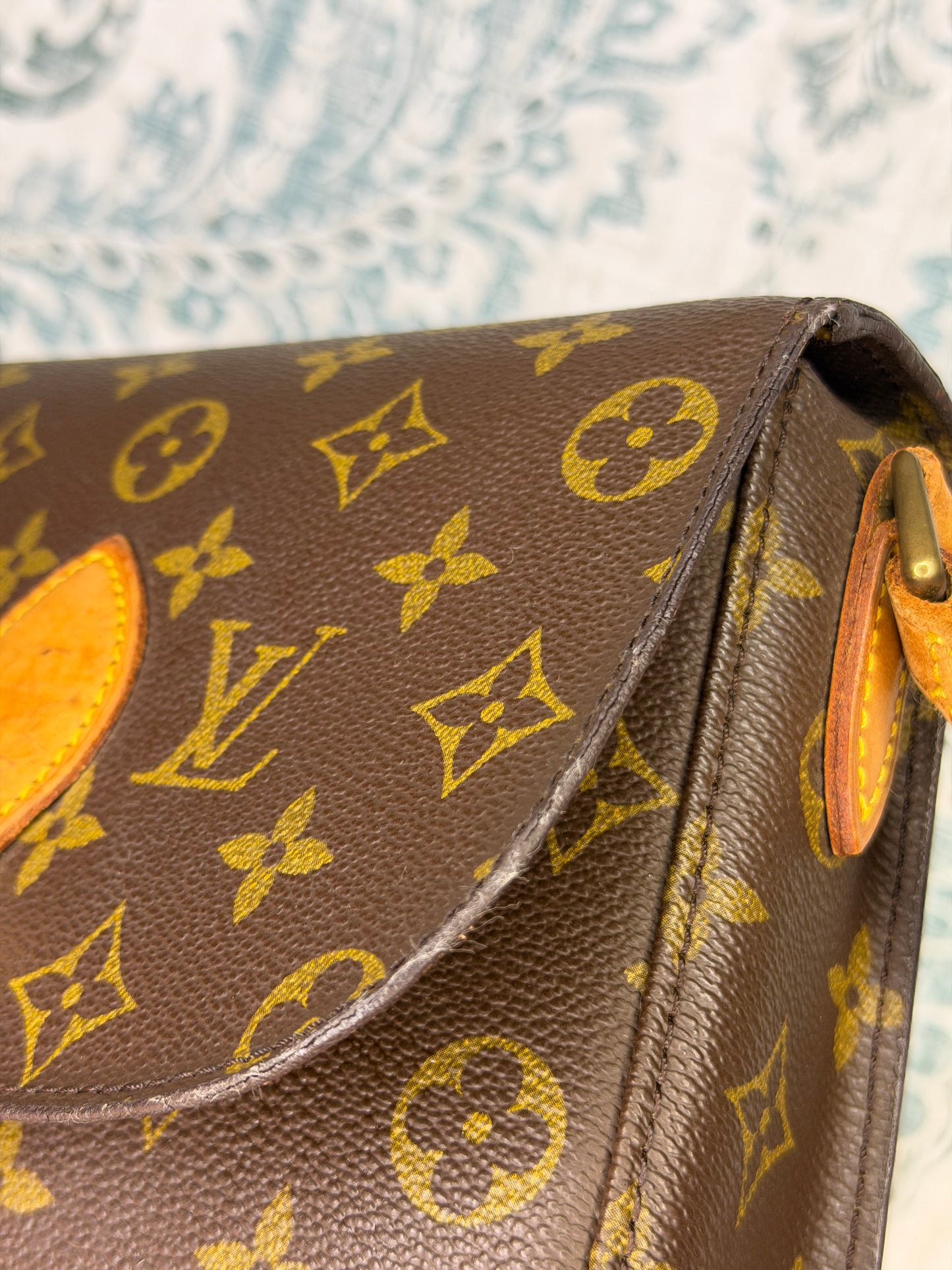 Louis Vuitton Saint Cloud MM