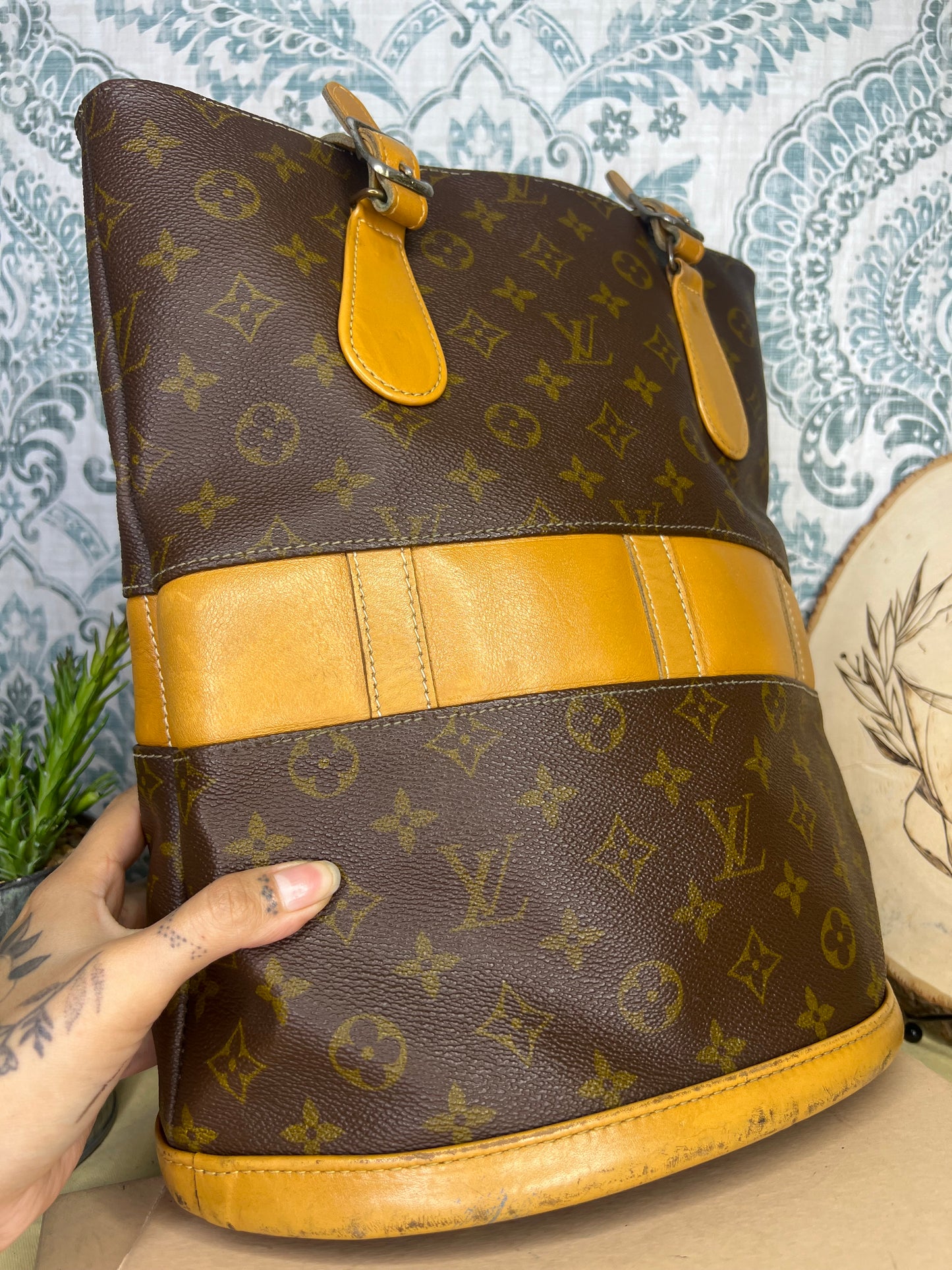 Louis Vuitton French Company Bucket GM