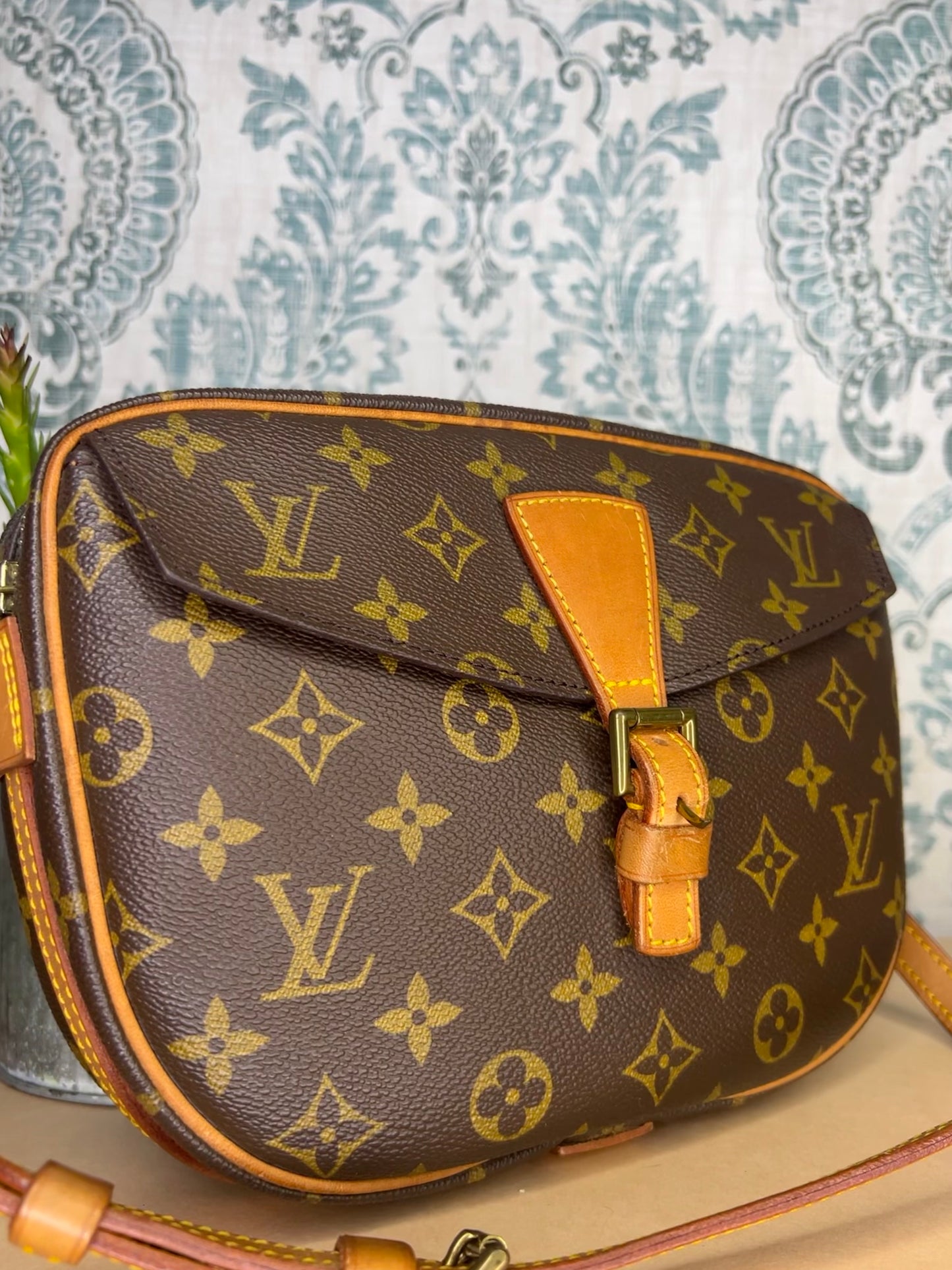 Louis Vuitton Jeune Fille MM