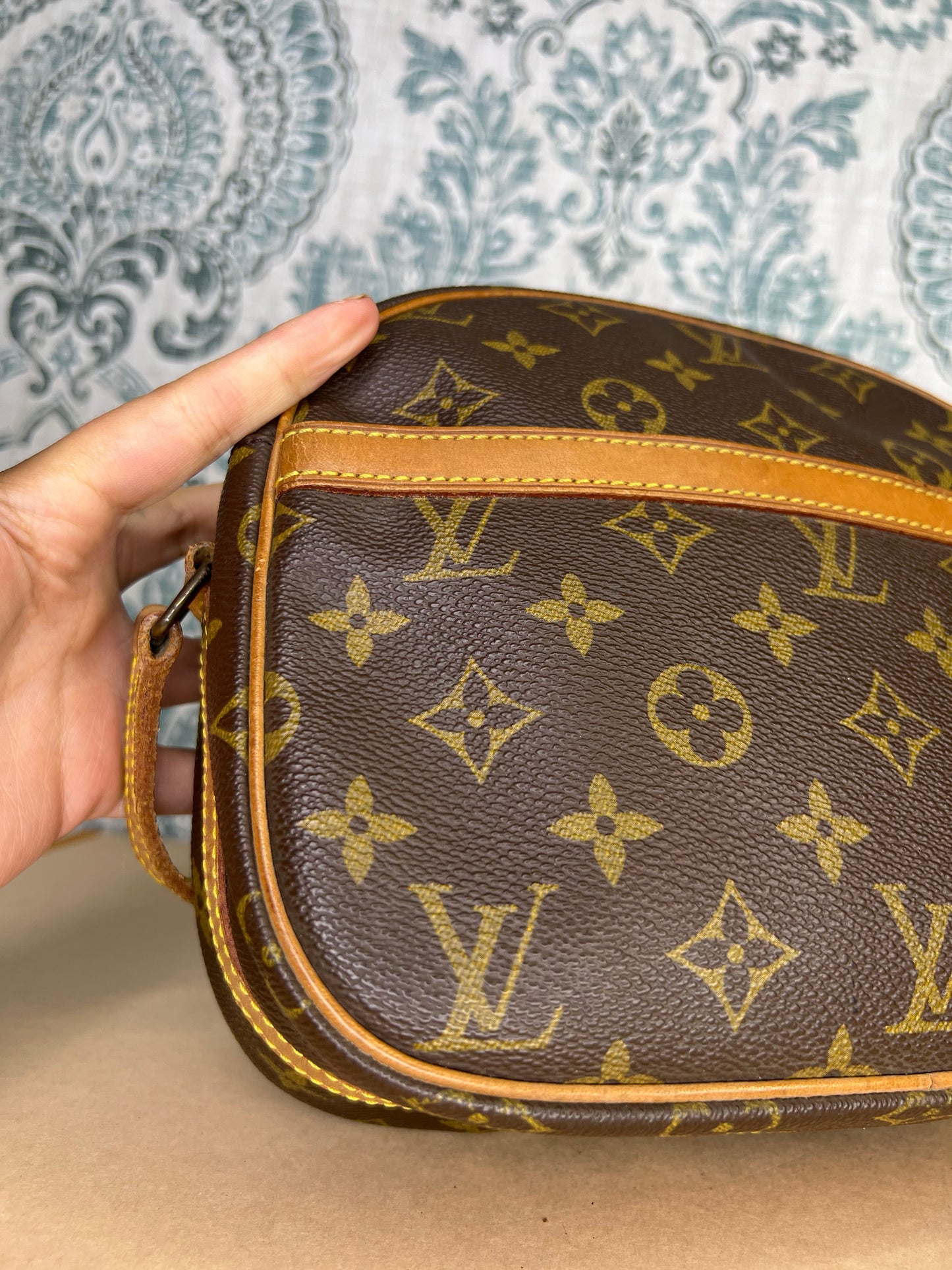 Louis Vuitton Senlis