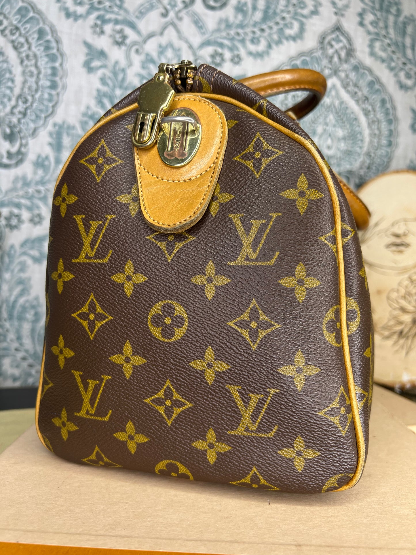 Louis Vuitton French Company Speedy 30