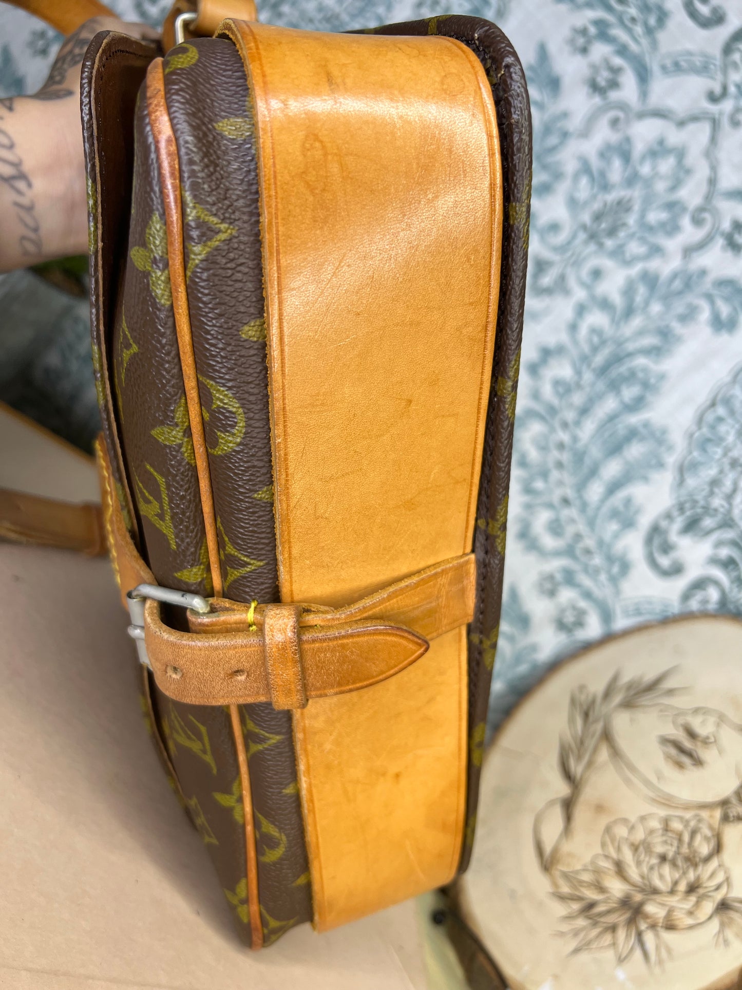 Louis Vuitton Cartouchiere GM