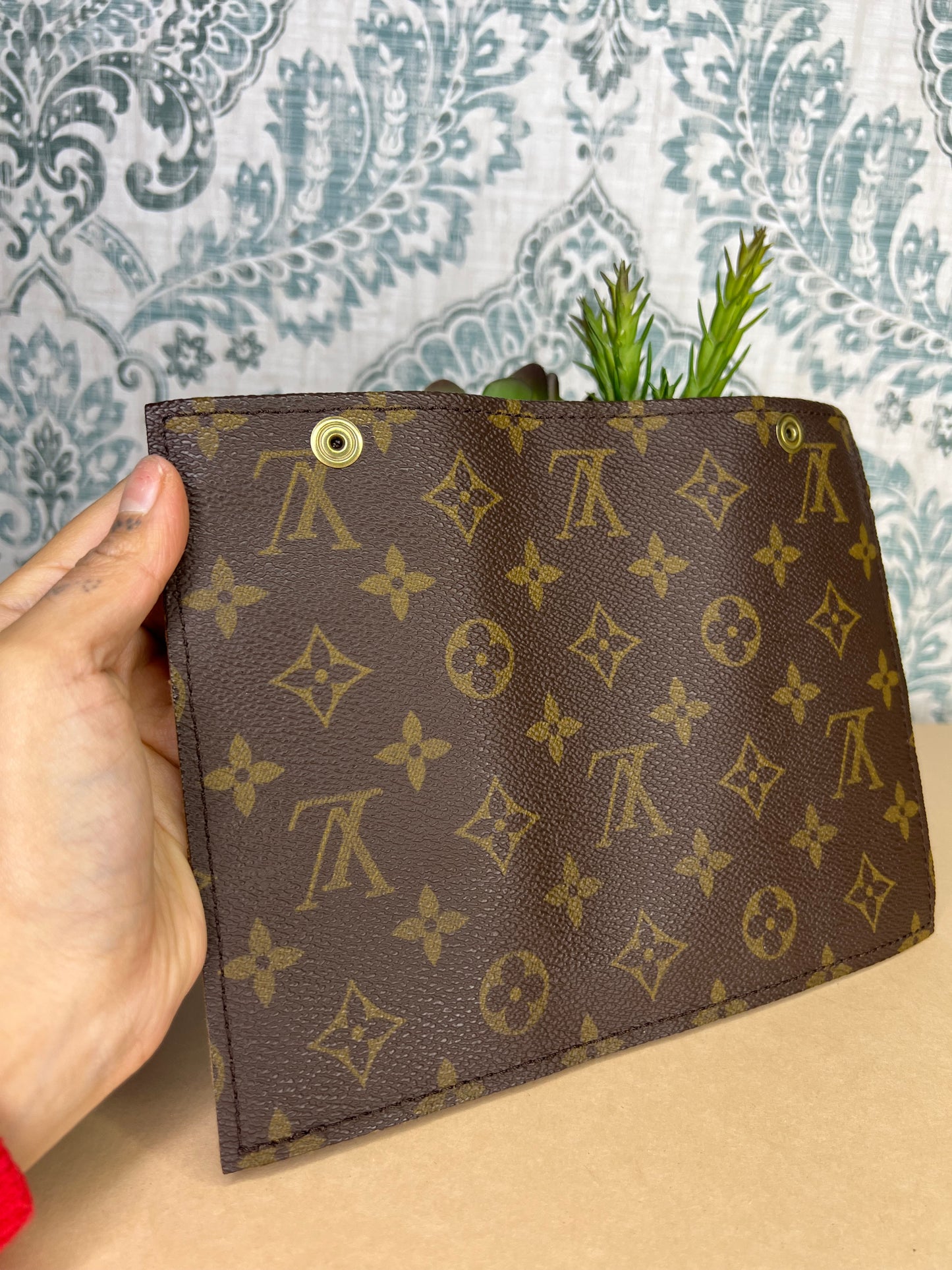 Louis Vuitton Randonnee Pouch I9