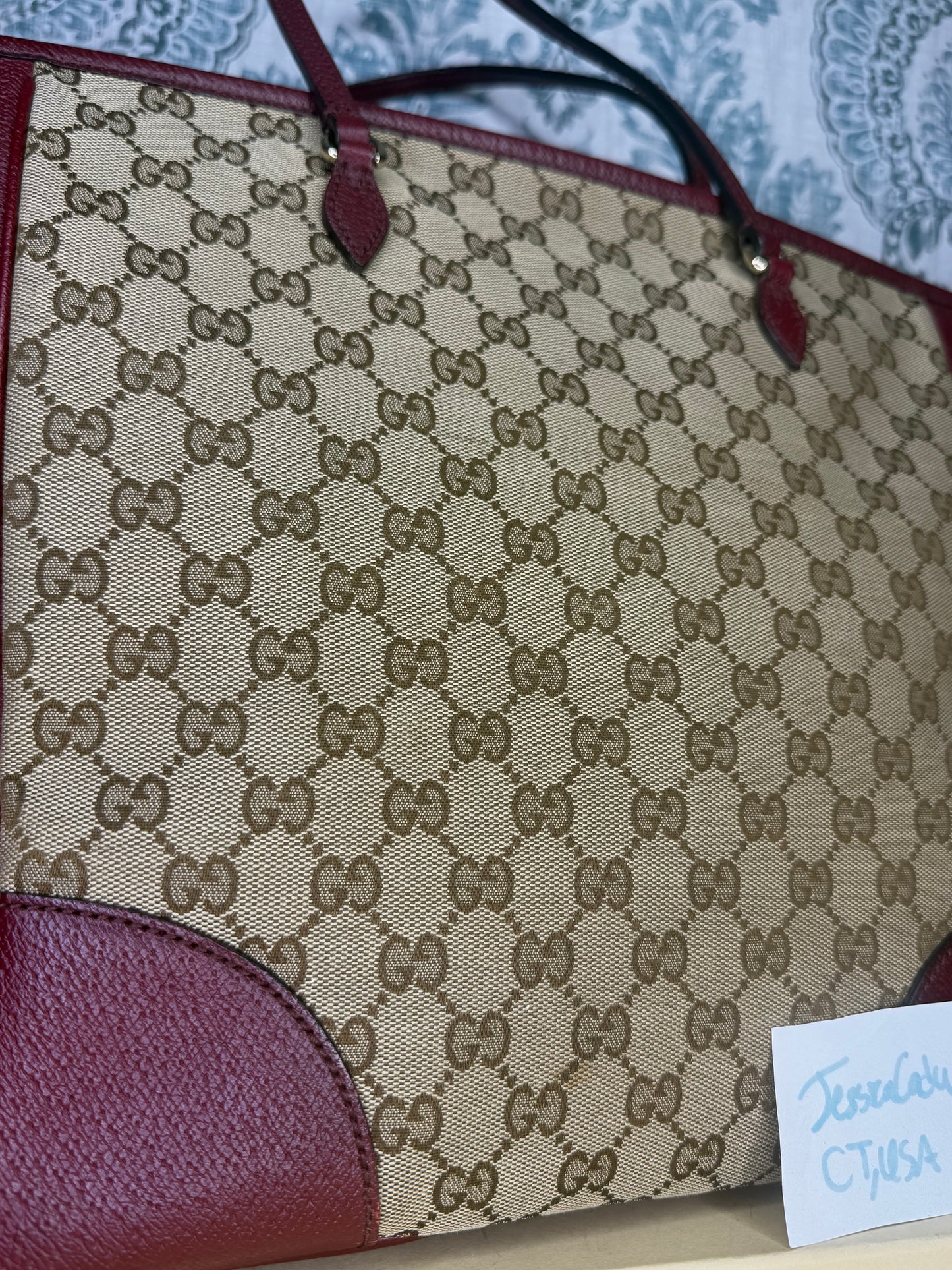 Gucci Medium Bree Zippered Tote