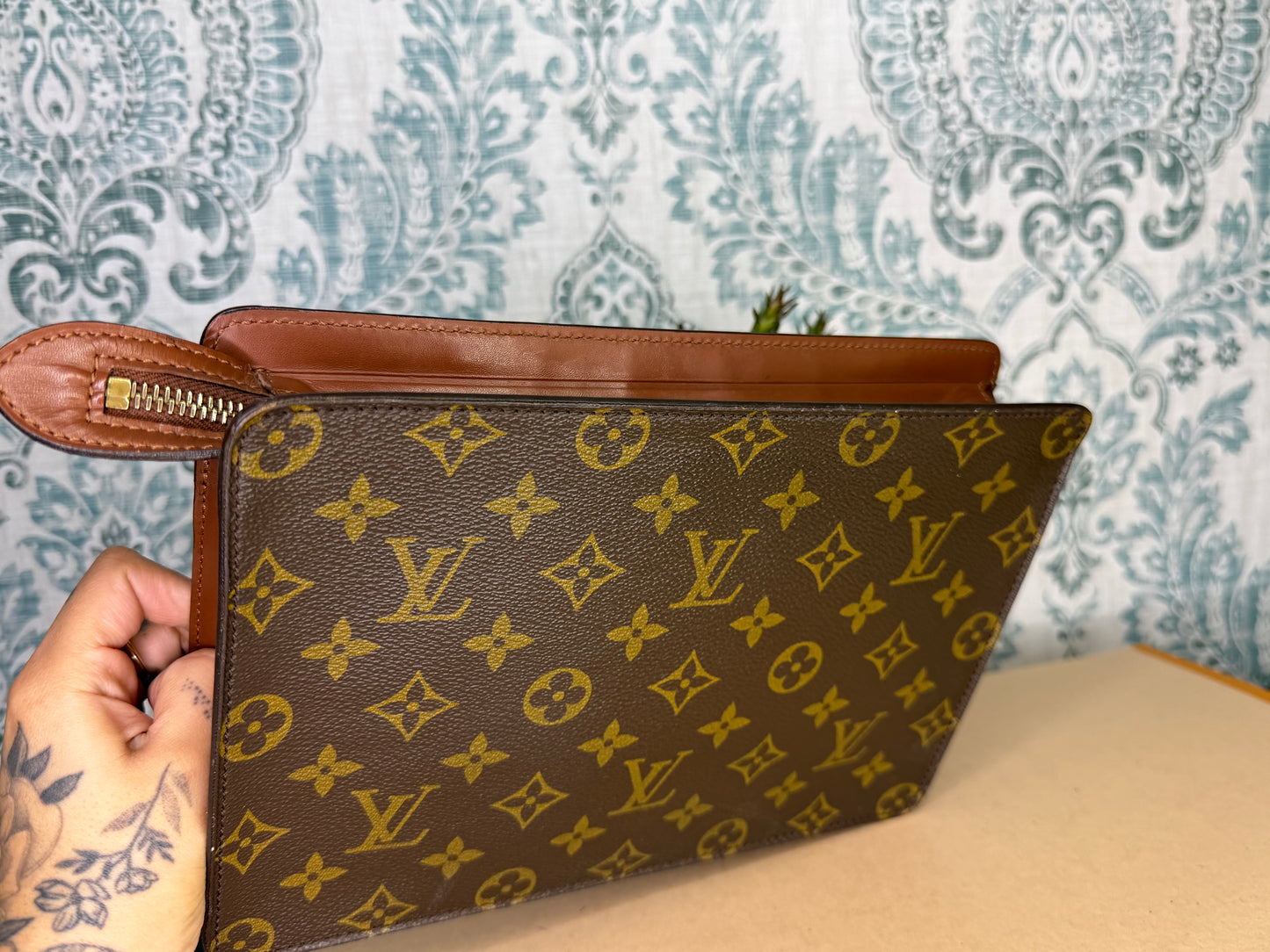 Louis Vuitton Pochette Homme Clutch